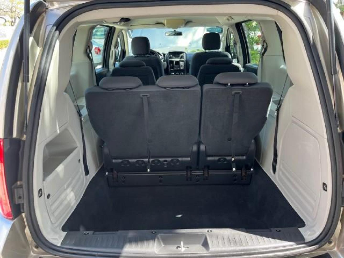 2008 Light Sandstone Metallic /Md Slate/Lt Shale Dodge Grand Caravan SE LOW HANDICAP MILES 76,328 (1D8HN44H98B) with an 3.3L V6 Cylinder Engine engine, Automatic transmission, located at 4701 North Dixie Hwy, Pompano Beach, FL, 33064, (954) 422-2889, 26.240938, -80.123474 - OUR WEBPAGE FLORIDACARS1.COM HAS OVER 100 PHOTOS AND FREE CARFAX LINK 2008 DODGE GRAND CARAVAN SE HANDICAP LIFT ROAD READY 3.3L V6 VIN: 1D8HN44H98B188711 FLORIDA OWNER VAN NO RECALLS 3.3L V6 F 24 SERVICE RECORDS GASOLINE 24 MPG LOW MILES 76,328 FRONT WHEEL DRIVE POWER MIRRORS 3 ROW SEATS Anti-Theft - Photo#65