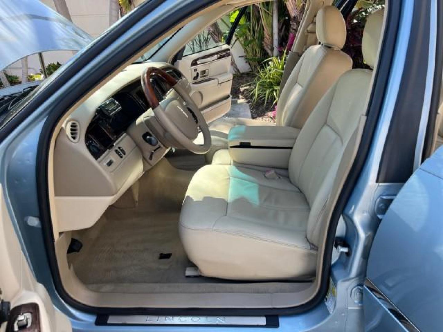 2008 Light Ice Blue Metallic /Light Camel Lincoln Town Car Limited LOW MILES 27,024 (2LNHM82V68X) with an 4.6L SOHC FFV V8 Engine engine, Automatic transmission, located at 4701 North Dixie Hwy, Pompano Beach, FL, 33064, (954) 422-2889, 26.240938, -80.123474 - 2008 LINCOLN TOWN CAR SIGNATURE LIMITED NEW $ 45,985 ROAD READY VIN: 2LNHM82V68X642584 NO ACCIDENTS NO RECALLS SEDAN 4 DR $5000 PKG PALM BEACH EDITION 8 SERVICE RECORDS 4.6L V8 F SOHC PARKING SENSORS POWER LEATHER SEATS FLEX FUEL DUAL ZONE AC POWER MIRRORS 4.6L V8 REAR WHEEL DRIVE SIGNATURE LIMITED - Photo#10