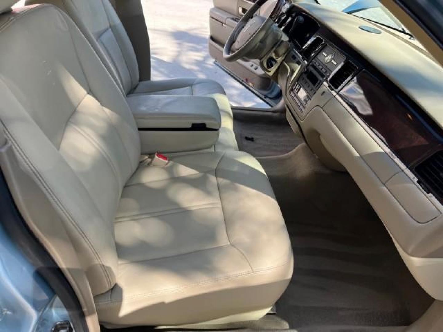 2008 Light Ice Blue Metallic /Light Camel Lincoln Town Car Limited LOW MILES 27,024 (2LNHM82V68X) with an 4.6L SOHC FFV V8 Engine engine, Automatic transmission, located at 4701 North Dixie Hwy, Pompano Beach, FL, 33064, (954) 422-2889, 26.240938, -80.123474 - 2008 LINCOLN TOWN CAR SIGNATURE LIMITED NEW $ 45,985 ROAD READY VIN: 2LNHM82V68X642584 NO ACCIDENTS NO RECALLS SEDAN 4 DR $5000 PKG PALM BEACH EDITION 8 SERVICE RECORDS 4.6L V8 F SOHC PARKING SENSORS POWER LEATHER SEATS FLEX FUEL DUAL ZONE AC POWER MIRRORS 4.6L V8 REAR WHEEL DRIVE SIGNATURE LIMITED - Photo#26