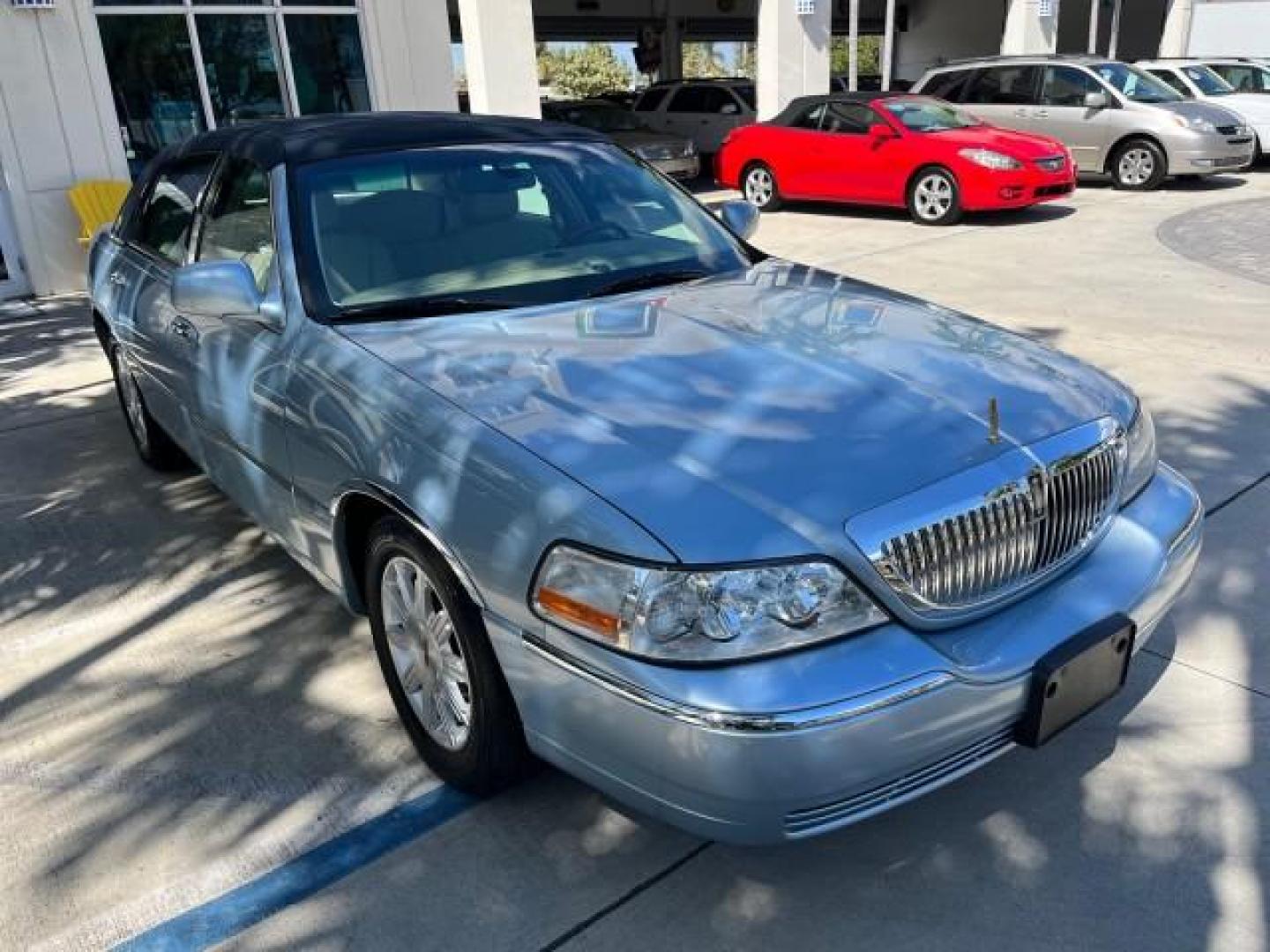 2008 Light Ice Blue Metallic /Light Camel Lincoln Town Car Limited LOW MILES 27,024 (2LNHM82V68X) with an 4.6L SOHC FFV V8 Engine engine, Automatic transmission, located at 4701 North Dixie Hwy, Pompano Beach, FL, 33064, (954) 422-2889, 26.240938, -80.123474 - 2008 LINCOLN TOWN CAR SIGNATURE LIMITED NEW $ 45,985 ROAD READY VIN: 2LNHM82V68X642584 NO ACCIDENTS NO RECALLS SEDAN 4 DR $5000 PKG PALM BEACH EDITION 8 SERVICE RECORDS 4.6L V8 F SOHC PARKING SENSORS POWER LEATHER SEATS FLEX FUEL DUAL ZONE AC POWER MIRRORS 4.6L V8 REAR WHEEL DRIVE SIGNATURE LIMITED - Photo#73