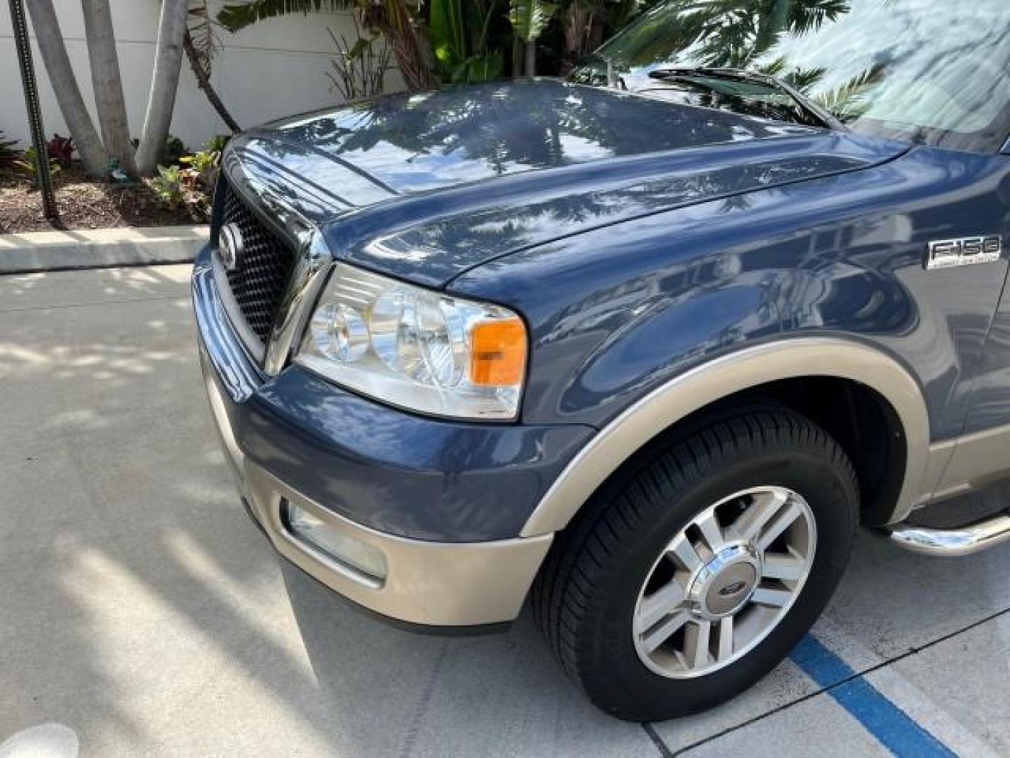 2005 Med Wedgewood Blue Metallic /Tan Ford F-150 Lariat 4 DR LOW MILES 66,727 (1FTPW12515F) with an 5.4L 3v EFI V8 Engine engine, Automatic transmission, located at 4701 North Dixie Hwy, Pompano Beach, FL, 33064, (954) 422-2889, 26.240938, -80.123474 - 2005 FORD F-150 XLT LARIAT LEATHER ROAD READY 5.4L V8 VIN: 1FTPW12515FA13968 NO ACCIDENTS CREW PICKUP NO RECALLS 5,6 FT BED 5.4L V8 F SOHC 1 OWNER LOW MILES 66,727 GASOLINE POWER LEATHER SEATS REAR WHEEL DRIVE 18 SERVICE RECORDS 5.6' Bed Length Alloy Wheels Automatic Climate Control Cruise Control R - Photo#82