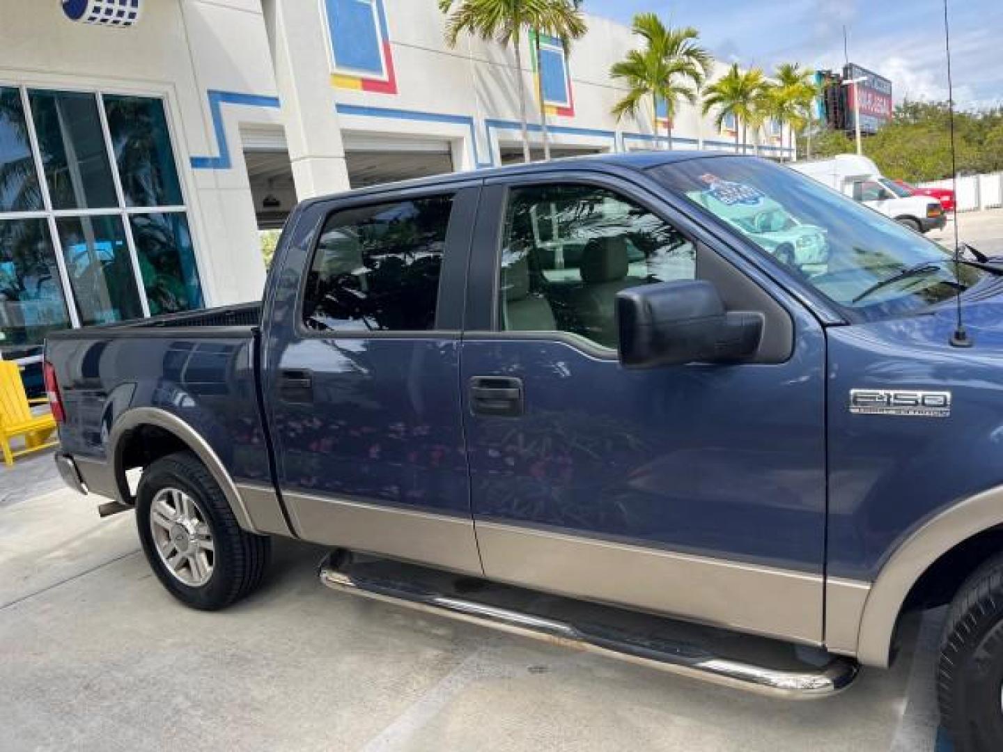 2005 Med Wedgewood Blue Metallic /Tan Ford F-150 Lariat 4 DR LOW MILES 66,727 (1FTPW12515F) with an 5.4L 3v EFI V8 Engine engine, Automatic transmission, located at 4701 North Dixie Hwy, Pompano Beach, FL, 33064, (954) 422-2889, 26.240938, -80.123474 - 2005 FORD F-150 XLT LARIAT LEATHER ROAD READY 5.4L V8 VIN: 1FTPW12515FA13968 NO ACCIDENTS CREW PICKUP NO RECALLS 5,6 FT BED 5.4L V8 F SOHC 1 OWNER LOW MILES 66,727 GASOLINE POWER LEATHER SEATS REAR WHEEL DRIVE 18 SERVICE RECORDS 5.6' Bed Length Alloy Wheels Automatic Climate Control Cruise Control R - Photo#84