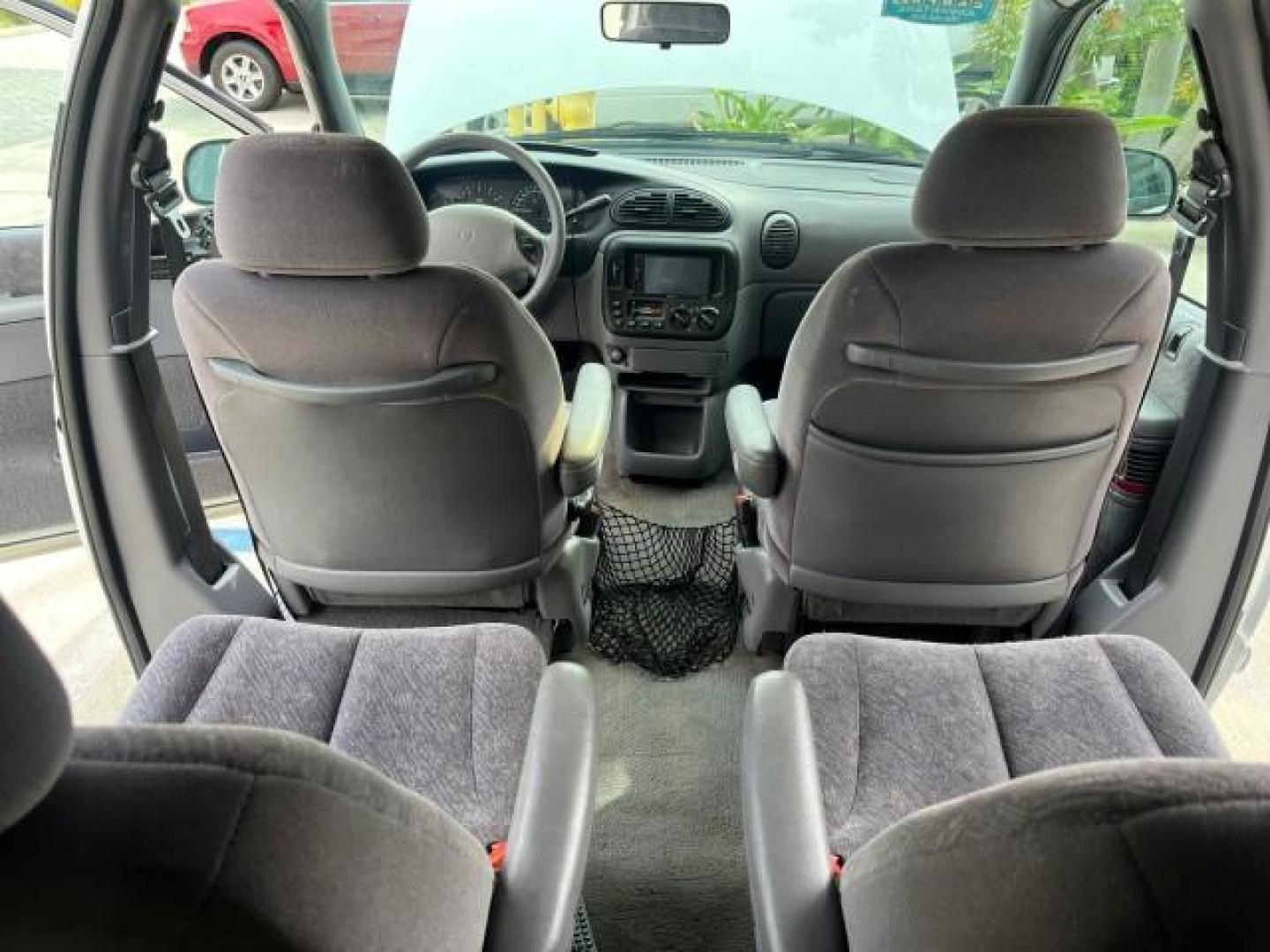 2000 Bright White /Mist Gray Dodge Caravan HI TOP CONVERSION LOW MILES 88,757 (1B4GP44R9YB) with an 3.3L SMPI V6 Engine engine, Automatic transmission, located at 4701 North Dixie Hwy, Pompano Beach, FL, 33064, (954) 422-2889, 26.240938, -80.123474 - OUR WEBPAGE FLORIDACARS1.COM HAS OVER 100 PHOTOS AND FREE CARFAX LINK 2000 DODGE GRAND CARAVAN SE ROAD READY 3.3L V6 VIN: 1B4GP44R9YB711977 NO RECALLS TV VAN LOW MILES 88,757 3.3L V6 F OHV 12V 44 SERVICE RECORDS GASOLINE 3 ROW SEATS BLUETOOTH FRONT WHEEL DRIVE POWER SEATS/MIRRORS Cruise Control FWD - Photo#37