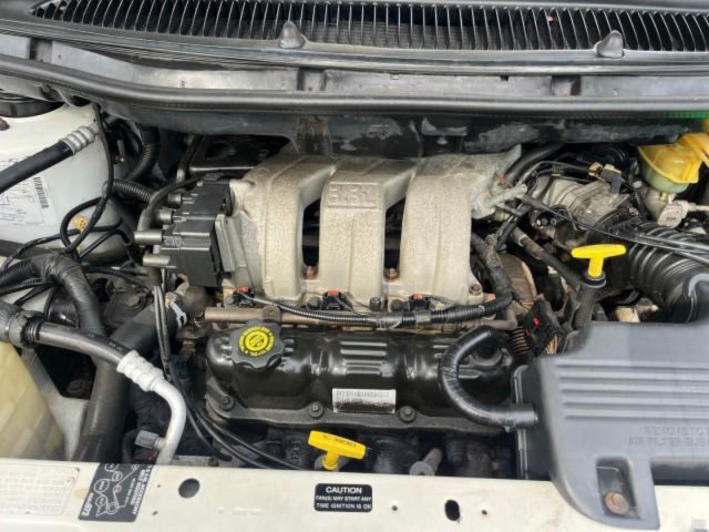 2000 Bright White /Mist Gray Dodge Caravan HI TOP CONVERSION LOW MILES 88,757 (1B4GP44R9YB) with an 3.3L SMPI V6 Engine engine, Automatic transmission, located at 4701 North Dixie Hwy, Pompano Beach, FL, 33064, (954) 422-2889, 26.240938, -80.123474 - OUR WEBPAGE FLORIDACARS1.COM HAS OVER 100 PHOTOS AND FREE CARFAX LINK 2000 DODGE GRAND CARAVAN SE ROAD READY 3.3L V6 VIN: 1B4GP44R9YB711977 NO RECALLS TV VAN LOW MILES 88,757 3.3L V6 F OHV 12V 44 SERVICE RECORDS GASOLINE 3 ROW SEATS BLUETOOTH FRONT WHEEL DRIVE POWER SEATS/MIRRORS Cruise Control FWD - Photo#80