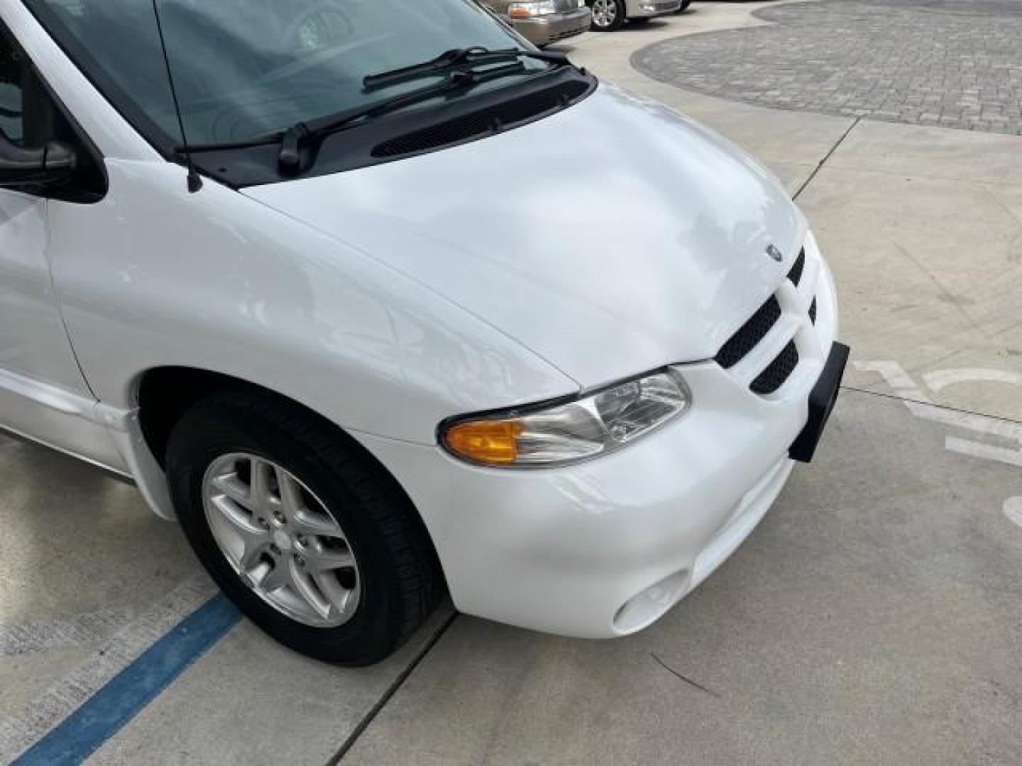 2000 Bright White /Mist Gray Dodge Caravan HI TOP CONVERSION LOW MILES 88,757 (1B4GP44R9YB) with an 3.3L SMPI V6 Engine engine, Automatic transmission, located at 4701 North Dixie Hwy, Pompano Beach, FL, 33064, (954) 422-2889, 26.240938, -80.123474 - OUR WEBPAGE FLORIDACARS1.COM HAS OVER 100 PHOTOS AND FREE CARFAX LINK 2000 DODGE GRAND CARAVAN SE ROAD READY 3.3L V6 VIN: 1B4GP44R9YB711977 NO RECALLS TV VAN LOW MILES 88,757 3.3L V6 F OHV 12V 44 SERVICE RECORDS GASOLINE 3 ROW SEATS BLUETOOTH FRONT WHEEL DRIVE POWER SEATS/MIRRORS Cruise Control FWD - Photo#94