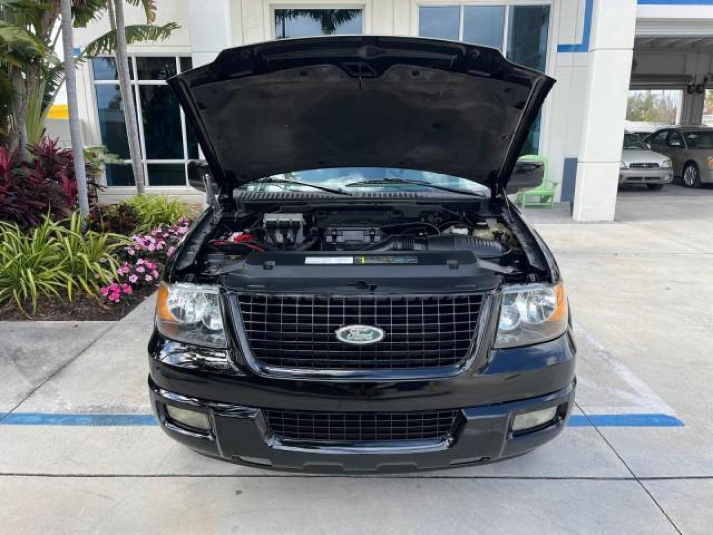 2005 Black /Medium Parchment Ford Expedition 1 FL Limited LOW MILES 43,972 (1FMPU19525L) with an 5.4L SOHC SEFI 24-Valve V8 Engine engine, Automatic transmission, located at 4701 North Dixie Hwy, Pompano Beach, FL, 33064, (954) 422-2889, 26.240938, -80.123474 - 2005 FORD EXPEDITION LIMITED NEW $43,360 ROAD READY VIN: 1FMPU19525LA91748 NO ACCIDENTS NO RECALLS 4 DOOR WAGON/SPORT UTILITY 1 OWNER FLORIDA 5.4L V8 5.4L V8 F SOHC LIMITED LOW MILES 43,972 GASOLINE DUAL ZONE AC 3 ROW LEATHER SEATAS REAR WHEEL DRIVE POWER SEATS/MIRRORS 13 SERVICE RECORDS Alloy Wheel - Photo#88