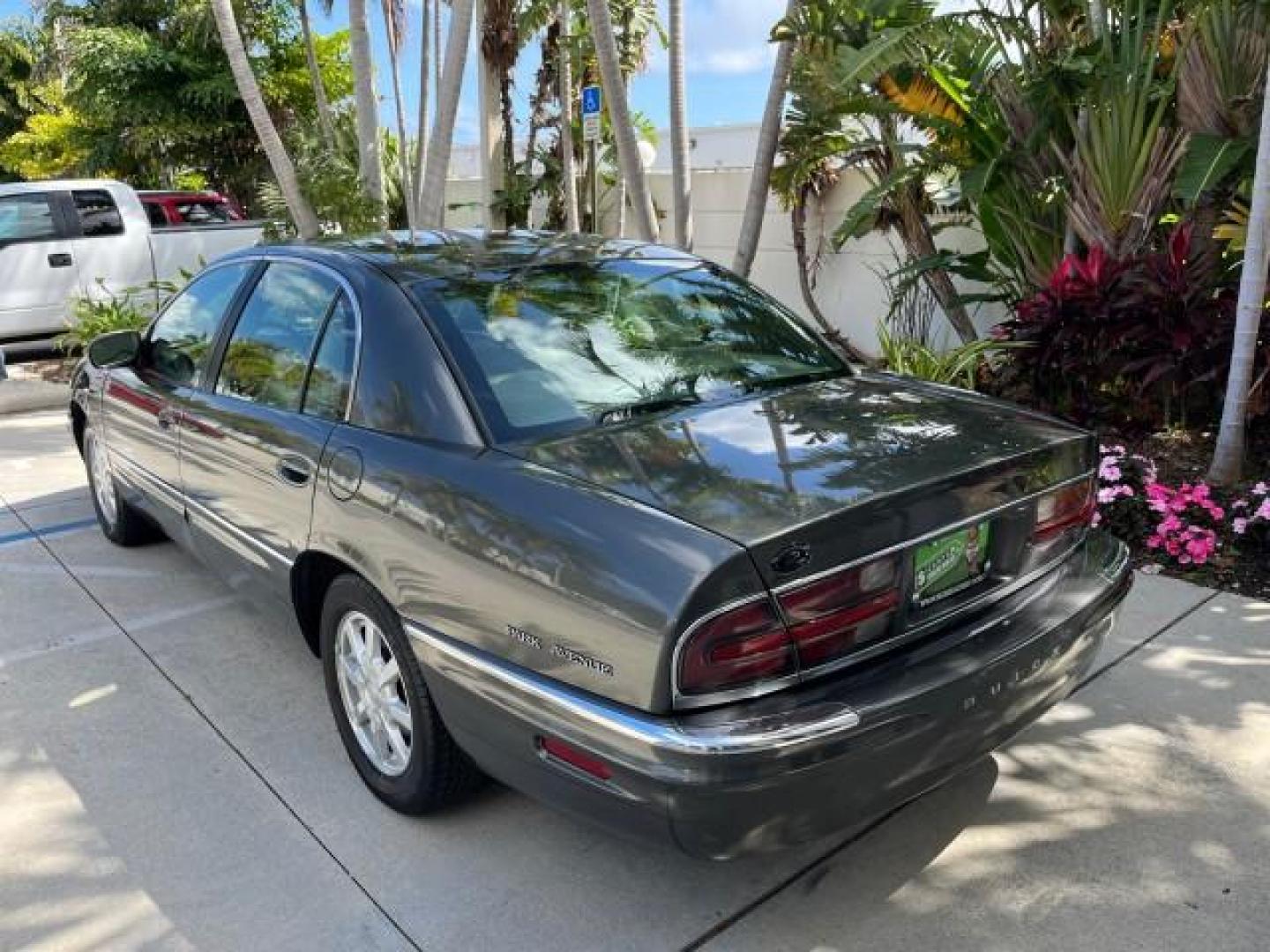 2002 Granite /Medium Gray Buick Park Avenue LOW MILES 67,143 (1G4CW54K224) with an 3.8L SFI V6 3800 Series II Engine engine, Automatic transmission, located at 4701 North Dixie Hwy, Pompano Beach, FL, 33064, (954) 422-2889, 26.240938, -80.123474 - 2002 BUICK PARK AVENUE NEW $37,242 ROAD READY VIN: 1G4CW54K224145097 NO ACCIDENTS 3.8L V6 SEDAN 4 DR NO RECALLS 29 MPG 3.8L V6 F 12V POWER LEATHER SEATS GASOLINE 29 MPG POWER MIRRORS LOW MILES 67,142 FRONT WHEEL DRIVE DUAL ZONE AC 5 SERVICE RECORDS Air Suspension Alloy Wheels Anti-Theft System Appro - Photo#90