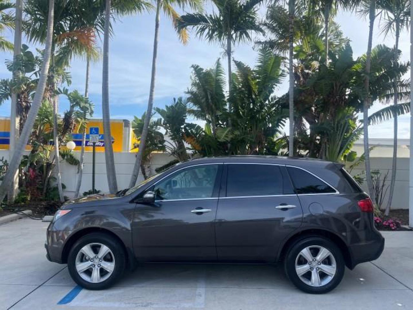 2010 Mocha Metallic /Ebony Acura MDX 1 FL LOW MILES 37,478 AWD (2HNYD2H20AH) with an 3.7L PGM-FI MPI SOHC 24-Valve VTEC V6 Engine engine, Automatic transmission, located at 4701 North Dixie Hwy, Pompano Beach, FL, 33064, (954) 422-2889, 26.240938, -80.123474 - 2010 ACURA MDX SH-AWD NEW $42,430 ROAD READY VIN: 2HNYD2H20AH509084 NO RECALLS 3.7L V6 AWD 4 DOOR WAGON/SPORT UTILITY LEATHER 3 ROW SEATS 3.7L V6 F SOHC 24V SUNROOF 1 OWNER FLORIDA GASOLINE DUAL ZONE AC LOW MILES 37,452 ALL WHEEL DRIVE BLUETOOTH BACK UP CAMERA AWD Active Head Restraints Adjustable L - Photo#4