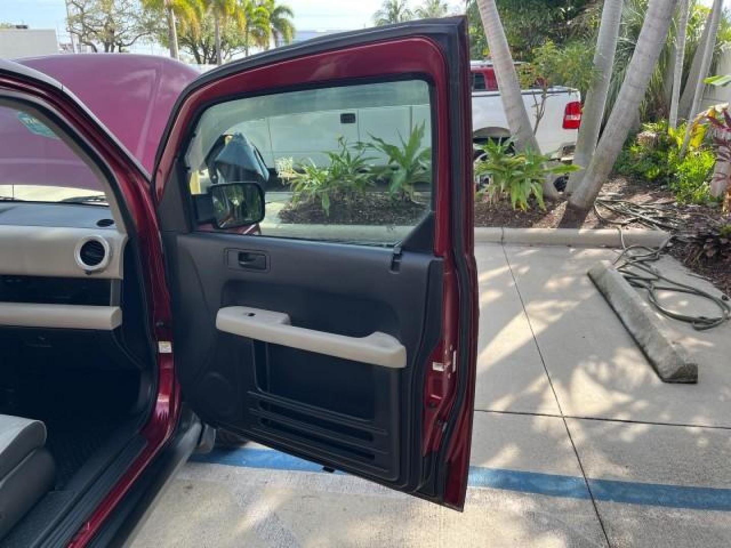 2008 Tango Red Pearl /Gray/Black Honda Element 1 FL EX LOW MILES 60,793 (5J6YH18778L) with an 2.4L DOHC MPFI 16-Valve i-VTEC I4 Engine engine, Automatic transmission, located at 4701 North Dixie Hwy, Pompano Beach, FL, 33064, (954) 422-2889, 26.240938, -80.123474 - 2008 HONDA ELEMENT EX ROAD READY 2.4L I4 VIN: 5J6YH18778L014095 NO ACCIDENTS 4 DOOR WAGON/SPORT UTILITY LOW MILES 60,793 2.4L I4 F DOHC 16V 23 SERVICE RECORDS GASOLINE POWER MIRRORS FRONT WHEEL DRIVE 1 OWNER FLORIDA Anti-Theft System Braking Assist Chrome Exhaust Tip Cruise Control Curtain Airbags E - Photo#11