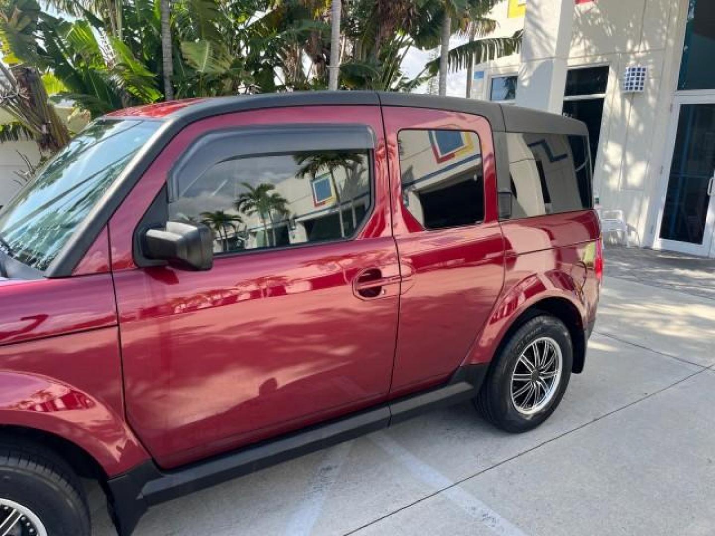 2008 Tango Red Pearl /Gray/Black Honda Element 1 FL EX LOW MILES 60,793 (5J6YH18778L) with an 2.4L DOHC MPFI 16-Valve i-VTEC I4 Engine engine, Automatic transmission, located at 4701 North Dixie Hwy, Pompano Beach, FL, 33064, (954) 422-2889, 26.240938, -80.123474 - 2008 HONDA ELEMENT EX ROAD READY 2.4L I4 VIN: 5J6YH18778L014095 NO ACCIDENTS 4 DOOR WAGON/SPORT UTILITY LOW MILES 60,793 2.4L I4 F DOHC 16V 23 SERVICE RECORDS GASOLINE POWER MIRRORS FRONT WHEEL DRIVE 1 OWNER FLORIDA Anti-Theft System Braking Assist Chrome Exhaust Tip Cruise Control Curtain Airbags E - Photo#88