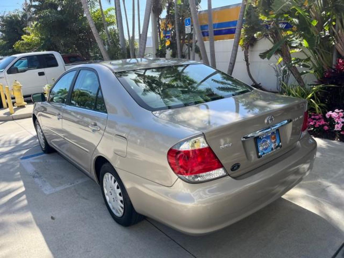 2006 Desert Sand Mica /Stone Toyota Camry LE LOW MILES 39,792 (4T1BE32KX6U) with an 2.4L DOHC SEFI 16-Valve 4-Cyl Engine engine, Automatic transmission, located at 4701 North Dixie Hwy, Pompano Beach, FL, 33064, (954) 422-2889, 26.240938, -80.123474 - 2006 TOYOTA CAMRY STANDARD ROAD READY 2.4L I4 VIN: 4T1BE32KX6U747323 NO ACCIDENTS SEDAN 4 DR NO RECALLS 2.4L I4 F DOHC 16V 1 OWNER 34 MPG GASOLINE POWER MIRRORS LOW MILES 39,792 FRONT WHEEL DRIVE POWER SEATS 6 SERVICE RECORDS Cruise Control Electronic Braking System FWD Front Bucket Seats Full Size - Photo#97