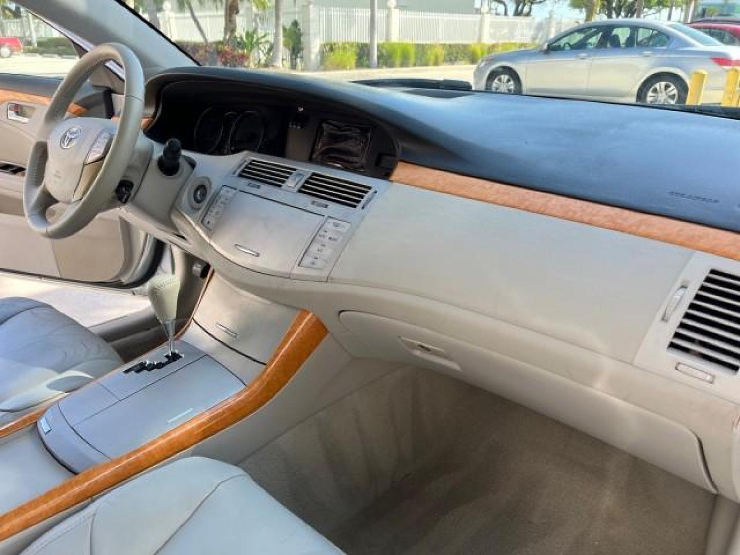 2007 Titanium Metallic /Lt Gray Toyota Avalon Touring LOW MILES 22,230 (4T1BK36B27U) with an 3.5L DOHC EFI 24-Valve V6 Engine engine, Automatic transmission, located at 4701 North Dixie Hwy, Pompano Beach, FL, 33064, (954) 422-2889, 26.240938, -80.123474 - OUR WEBPAGE FLORIDACARS1.COM HAS OVER 100 PHOTOS AND FREE CARFAX LINK 2007 TOYOTA AVALON XL NEW $30,430 ROAD READY VIN: 4T1BK36B27U226133 NO RECALLS 28 MPG SEDAN 4 DR FLORIDA OWNER 3.5L V6 3.5L V6 F DOHC 24V POWER LEATHER SEATS GASOLINE DUAL ZONE AC POWER SUNROOF FRONT WHEEL DRIVE SUPER LOW MILES 22 - Photo#25