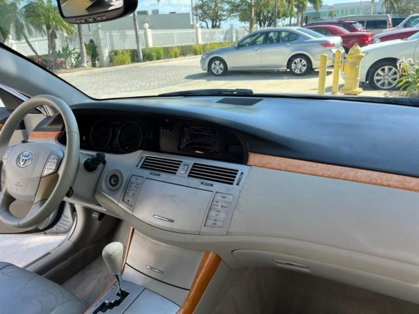 2007 Titanium Metallic /Lt Gray Toyota Avalon Touring LOW MILES 22,230 (4T1BK36B27U) with an 3.5L DOHC EFI 24-Valve V6 Engine engine, Automatic transmission, located at 4701 North Dixie Hwy, Pompano Beach, FL, 33064, (954) 422-2889, 26.240938, -80.123474 - OUR WEBPAGE FLORIDACARS1.COM HAS OVER 100 PHOTOS AND FREE CARFAX LINK 2007 TOYOTA AVALON XL NEW $30,430 ROAD READY VIN: 4T1BK36B27U226133 NO RECALLS 28 MPG SEDAN 4 DR FLORIDA OWNER 3.5L V6 3.5L V6 F DOHC 24V POWER LEATHER SEATS GASOLINE DUAL ZONE AC POWER SUNROOF FRONT WHEEL DRIVE SUPER LOW MILES 22 - Photo#26