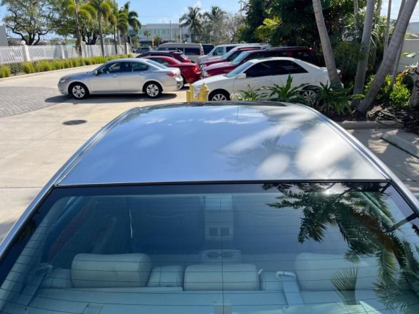 2007 Titanium Metallic /Lt Gray Toyota Avalon Touring LOW MILES 22,230 (4T1BK36B27U) with an 3.5L DOHC EFI 24-Valve V6 Engine engine, Automatic transmission, located at 4701 North Dixie Hwy, Pompano Beach, FL, 33064, (954) 422-2889, 26.240938, -80.123474 - OUR WEBPAGE FLORIDACARS1.COM HAS OVER 100 PHOTOS AND FREE CARFAX LINK 2007 TOYOTA AVALON XL NEW $30,430 ROAD READY VIN: 4T1BK36B27U226133 NO RECALLS 28 MPG SEDAN 4 DR FLORIDA OWNER 3.5L V6 3.5L V6 F DOHC 24V POWER LEATHER SEATS GASOLINE DUAL ZONE AC POWER SUNROOF FRONT WHEEL DRIVE SUPER LOW MILES 22 - Photo#83