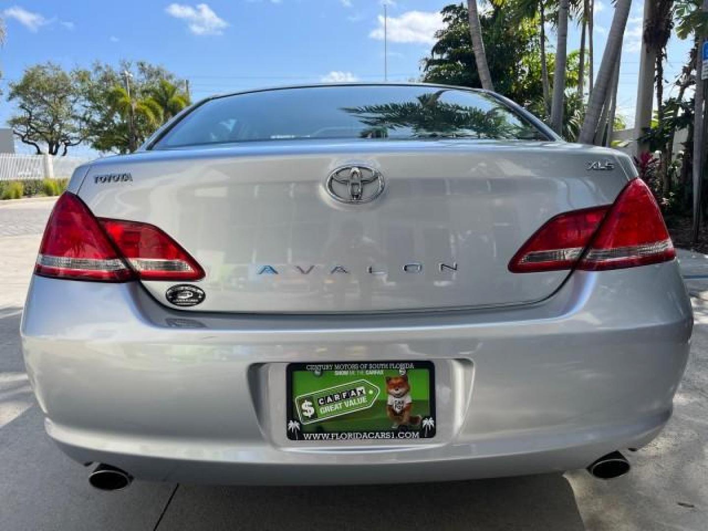 2007 Titanium Metallic /Lt Gray Toyota Avalon Touring LOW MILES 22,230 (4T1BK36B27U) with an 3.5L DOHC EFI 24-Valve V6 Engine engine, Automatic transmission, located at 4701 North Dixie Hwy, Pompano Beach, FL, 33064, (954) 422-2889, 26.240938, -80.123474 - OUR WEBPAGE FLORIDACARS1.COM HAS OVER 100 PHOTOS AND FREE CARFAX LINK 2007 TOYOTA AVALON XL NEW $30,430 ROAD READY VIN: 4T1BK36B27U226133 NO RECALLS 28 MPG SEDAN 4 DR FLORIDA OWNER 3.5L V6 3.5L V6 F DOHC 24V POWER LEATHER SEATS GASOLINE DUAL ZONE AC POWER SUNROOF FRONT WHEEL DRIVE SUPER LOW MILES 22 - Photo#87