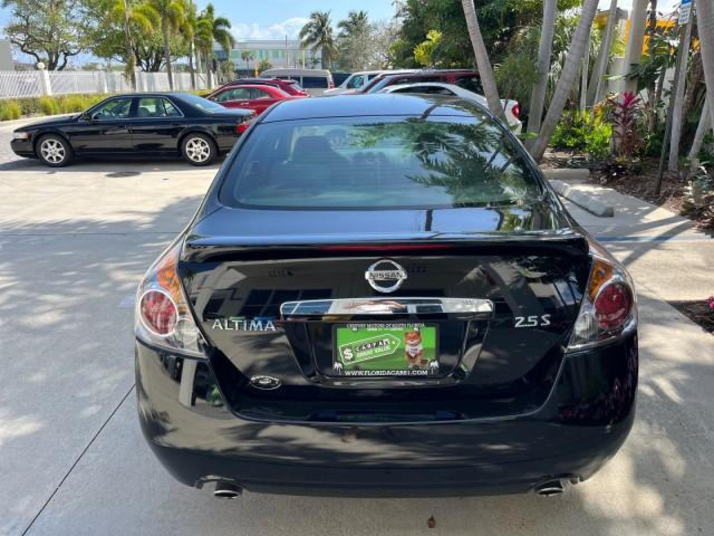 2007 Super Black /Charcoal Nissan Altima 2.5 S LOW MILES 37,605 (1N4AL21E37N) with an 2.5L DOHC I4 Engine engine, Automatic transmission, located at 4701 North Dixie Hwy, Pompano Beach, FL, 33064, (954) 422-2889, 26.240938, -80.123474 - 2007 NISSAN ALTIMA 2.5 ROAD READY 2.5L I4 VIN: 1N4AL21E37N432666 NO ACCIDENTS SEDAN 4 DR NO RECALLS 34 MPG 2.5L I4 F DOHC 16V FLORIDA OWNER GASOLINE 6 SERVICE RECORDS FRONT WHEEL DRIVE PUSH START LOW MILES 37,605 Active Head Restraints Anti-Theft System Cruise Control Curtain Airbags FWD Front Bucke - Photo#86