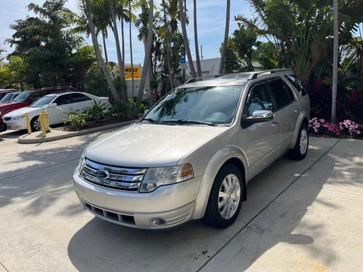 2008 Silver Birch Metallic /Medium Light Stone Ford Taurus X 1 FL Limited LOW MILES 80,408 (1FMDK03W78G) with an 3.5L SMPI 24-Valve V6 Duratec Engine engine, Automatic transmission, located at 4701 North Dixie Hwy, Pompano Beach, FL, 33064, (954) 422-2889, 26.240938, -80.123474 - 2008 FORD TAURUS X LIMITED NEW $ 33,260 ROAD READY VIN: 1FMDK03W78GA41963 NO ACCIDENTS NO RECALLS 4 DOOR WAGON/SPORT UTILITY LIMITED 1 OWNER FLORIDA 3.5L V6 3.5L V6 F BACK UP CAMERA/SENSORS LOW MILES 80,408 GASOLINE POWER SEATS/MIRRORS 3 ROW LEATHER SEATS FRONT WHEEL DRIVE DUAL ZONE AC 35 SERVICE RE - Photo#3