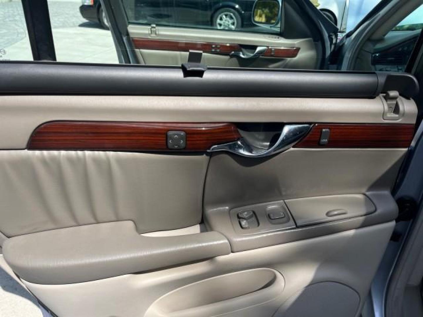 2004 Blue Ice /Shale Cadillac DeVille 1 FL DHS LOW MILES 51,789 (1G6KE57YX4U) with an 4.6L DOHC V8 Northstar Engine engine, Automatic transmission, located at 4701 North Dixie Hwy, Pompano Beach, FL, 33064, (954) 422-2889, 26.240938, -80.123474 - OUR WEBPAGE FLORIDACARS1.COM HAS OVER 100 PHOTOS AND FREE CARFAX LINK 2004 CADILLAC DEVILLE DHS NEW $51,035 ROAD READY VIN: 1G6KE57YX4U207337 NO ACCIDENTS NO RECALLS SEDAN 4 DR 1 OWNER FLORIDA 4.6L V8 4.6L V8 F DOHC LOW MILES 51,789 26 MPG GASOLINE DUAL ZONE AC BACK UP SENSORS 26 SERVICE RECORDS FRO - Photo#38