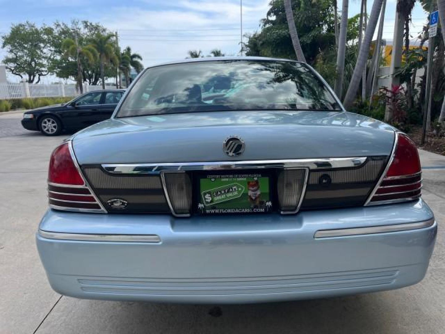 2008 Norsea Blue Metallic /Light Camel Mercury Grand Marquis LS LOW MILES 43,663 (2MEFM75V58X) with an 4.6L OHC FFV V8 Engine engine, Automatic transmission, located at 4701 North Dixie Hwy, Pompano Beach, FL, 33064, (954) 422-2889, 26.240938, -80.123474 - 2008 MERCURY GRAND MARQUIS LS ROAD READY 4.6L V8 VIN: 2MEFM75V58X652510 NO ACCIDENTS SEDAN 4 DR NO RECALLS 4.6L V8 F SOHC LOW MILES 43,663 FLEX FUEL POWER LEATHER SEATS REAR WHEEL DRIVE 7 SERVICE RECORDS Adaptive Headlights Adjustable Lumbar Support Auto-dimming Rearview Mirror Chrome Grille Electro - Photo#87