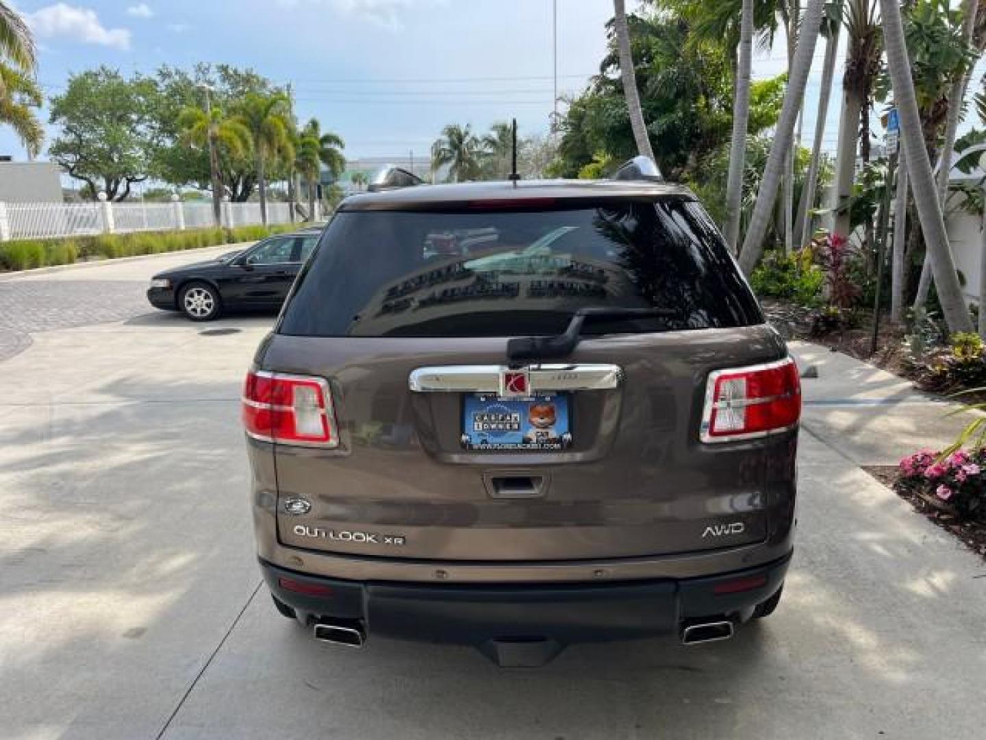 2008 Cocoa /Tan Saturn Outlook 1 FL XR AWD LO MI 31,119 (5GZEV33728J) with an 3.6L VVT V6 Engine engine, Automatic transmission, located at 4701 North Dixie Hwy, Pompano Beach, FL, 33064, (954) 422-2889, 26.240938, -80.123474 - 2008 SATURN OUTLOOK XR NEW $45,010 ROAD READY VIN: 5GZEV33728J174352 NO ACCIDENTS NO RECALLS 4 DOOR WAGON/SPORT UTILITY LOADED 1 OWNER FLORIDA 3.6L V6 3.6L V6 F NAVIGATION BACK UP CAMERA LOW MILES 31,119 AWD GASOLINE ALL WHEEL DRIVE POWER LEATHER SEATS/MIRRORS ALL WHEEL DRIVE 3 ROW SEATS DOUBLE SUNR - Photo#6