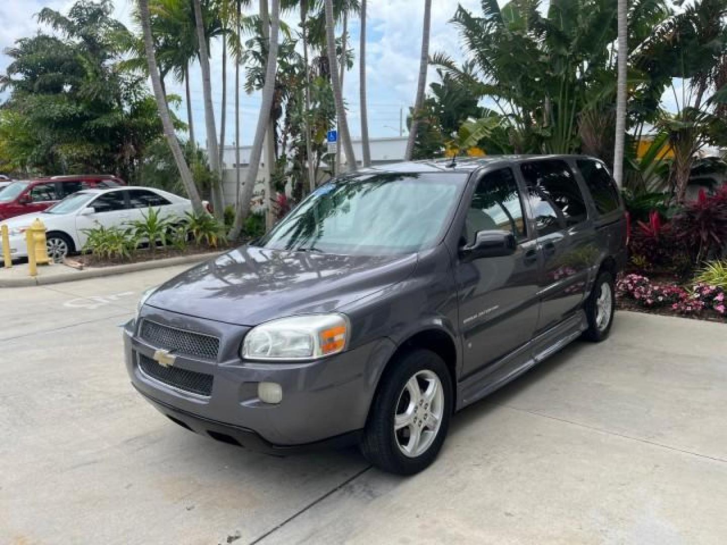 2007 Silverstone Metallic /Medium Gray Chevrolet Uplander BRAUN ENTERVAN LOWERED FLOOR 54.133 (1GBDV13177D) with an 3.9L V6 SFI Engine engine, Automatic transmission, located at 4701 North Dixie Hwy, Pompano Beach, FL, 33064, (954) 422-2889, 26.240938, -80.123474 - 2007 CHEVROLET UPLANDER BRAUN ENTERVAN ROAD READY 3,9L V6 VIN: 1GBDV13177D107535 NO ACCIDENTS CARGO VAN NO RECALLS 3.9L V6 F 41 SERVICE RECORDS GASOLINE POWER SLIDING DOORS LOW MILES 54,133 FRONT WHEEL DRIVE POWER WHEELCHAIR RAMP $ 35,000 DOLLAR CONVERSION Anti-Theft System Cruise Control Electronic - Photo#3