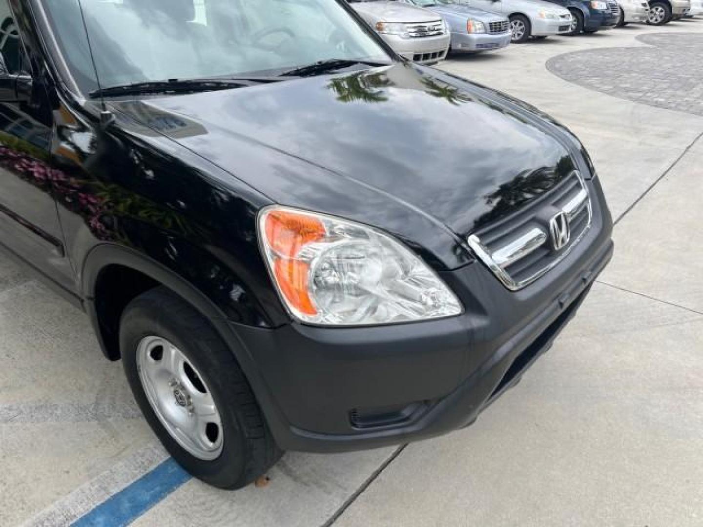 2002 Nighthawk Black Pearl /Black Honda CR-V 1 FL LX LOW MILES 66,596 (JHLRD68532C) with an 2.4L DOHC i-VTEC 16-Valve I4 Engine engine, Automatic transmission, located at 4701 North Dixie Hwy, Pompano Beach, FL, 33064, (954) 422-2889, 26.240938, -80.123474 - 2002 HONDA CR-V LX ROAD READY 2,4L I4 VIN: JHLRD68532C015076 NO ACCIDENTS 28 MPG 4 DOOR WAGON/SPORT UTILITY NO RECALLS 2.4L I4 F DOHC 1 OWNER FLORIDA GASOLINE LOW MILES 66,596 FRONT WHEEL DRIVE 9 SERVICE RECORDS Approach Lights Cruise Control FWD Front Bucket Seats THIS IS ONE OF THE NICEST HONDA CR - Photo#87