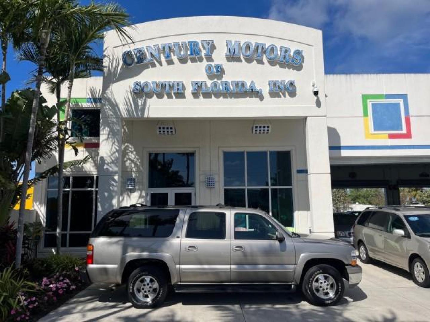 2003 Dark Gray Metallic /Tan/Neutral Chevrolet Suburban 1 OWNER LT LOW MI 4X4 94,103 (1GNFK16Z03J) with an 5.3L Vortec 5300 V8 SFI Bi-Fuel Engine engine, Automatic transmission, located at 4701 North Dixie Hwy, Pompano Beach, FL, 33064, (954) 422-2889, 26.240938, -80.123474 - 2003 CHEVROLET SUBURBAN 1500 ROAD READY 5.3L V8 VIN: 1GNFK16Z03J272179 NO RECALLS 4X4 4 DOOR WAGON/SPORT UTILITY LOW MILES 94,103 5.3L V8 F 1 OWNER DVD FLEX FUEL NEW$42,890 LEATHER SEATS REAR WHEEL DRIVE W/ 4X4 3 ROW SEATS POWER MIRRORS/SEATS ABS Brakes Automatic Transmission Power Locks Power Windo - Photo#0