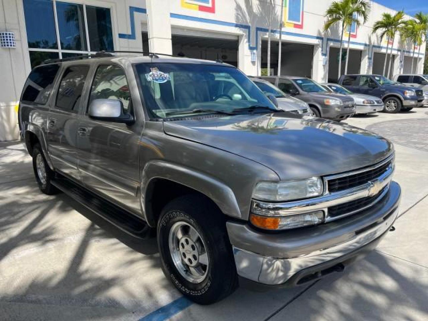 2003 Dark Gray Metallic /Tan/Neutral Chevrolet Suburban 1 OWNER LT LOW MI 4X4 94,103 (1GNFK16Z03J) with an 5.3L Vortec 5300 V8 SFI Bi-Fuel Engine engine, Automatic transmission, located at 4701 North Dixie Hwy, Pompano Beach, FL, 33064, (954) 422-2889, 26.240938, -80.123474 - 2003 CHEVROLET SUBURBAN 1500 ROAD READY 5.3L V8 VIN: 1GNFK16Z03J272179 NO RECALLS 4X4 4 DOOR WAGON/SPORT UTILITY LOW MILES 94,103 5.3L V8 F 1 OWNER DVD FLEX FUEL NEW$42,890 LEATHER SEATS REAR WHEEL DRIVE W/ 4X4 3 ROW SEATS POWER MIRRORS/SEATS ABS Brakes Automatic Transmission Power Locks Power Windo - Photo#79