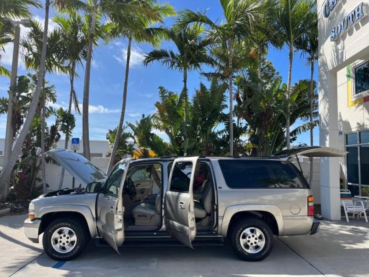 2003 Dark Gray Metallic /Tan/Neutral Chevrolet Suburban 1 OWNER LT LOW MI 4X4 94,103 (1GNFK16Z03J) with an 5.3L Vortec 5300 V8 SFI Bi-Fuel Engine engine, Automatic transmission, located at 4701 North Dixie Hwy, Pompano Beach, FL, 33064, (954) 422-2889, 26.240938, -80.123474 - 2003 CHEVROLET SUBURBAN 1500 ROAD READY 5.3L V8 VIN: 1GNFK16Z03J272179 NO RECALLS 4X4 4 DOOR WAGON/SPORT UTILITY LOW MILES 94,103 5.3L V8 F 1 OWNER DVD FLEX FUEL NEW$42,890 LEATHER SEATS REAR WHEEL DRIVE W/ 4X4 3 ROW SEATS POWER MIRRORS/SEATS ABS Brakes Automatic Transmission Power Locks Power Windo - Photo#8