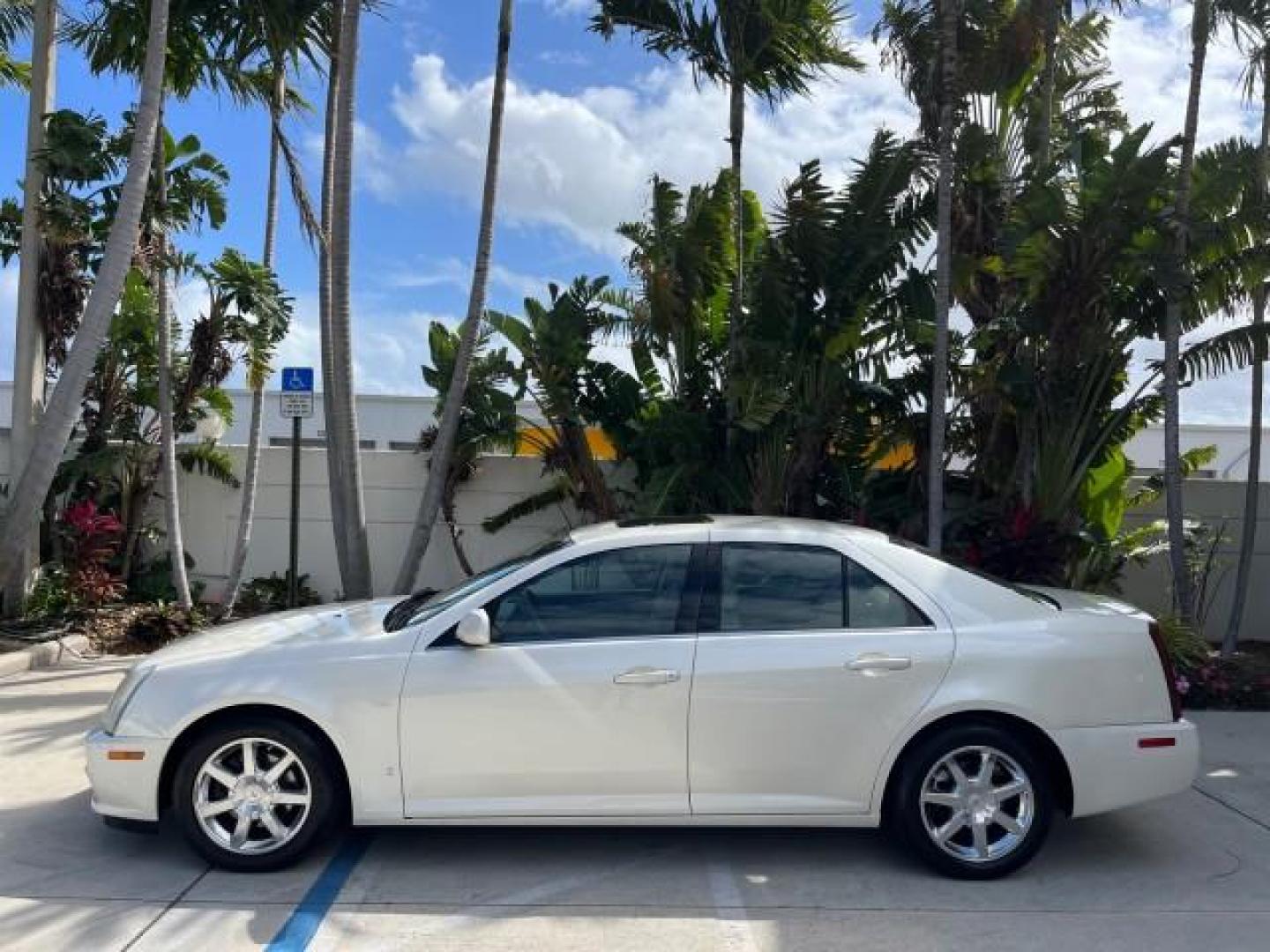 2007 White Diamond Tricoat /Ebony Cadillac STS 1 FL LOW MILES 46,613 (1G6DW677770) with an 3.6L VVT V6 SFI Engine engine, Automatic transmission, located at 4701 North Dixie Hwy, Pompano Beach, FL, 33064, (954) 422-2889, 26.240938, -80.123474 - 2007 CADILLAC STS V6 POWER SUNROOF ROAD READY 3.6L V6 VIN: 1G6DW677770156166 36 SERVICE RECORDS NO RECALLS 27 MPG SEDAN 4 DR POWER LEATHER SEATS 1 OWNER FLORIDA 3.6L V6 F DUAL ZONE AC LOW MILES 46,613 GASOLINE BLUETOOTH PUSH START PARKING SENSORS Alloy Wheels Anti-Theft System Approach Lights Auto-d - Photo#4