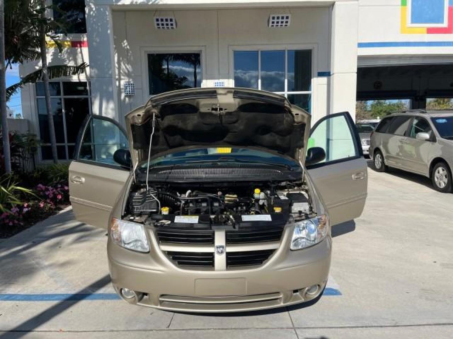 2005 Linen Gold Metallic Pearl /Medium Slate Gray Dodge Caravan SXT LOW MILES 60,664 (2D4GP44L95R) with an 3.8L SMPI V6 Engine engine, Automatic transmission, located at 4701 North Dixie Hwy, Pompano Beach, FL, 33064, (954) 422-2889, 26.240938, -80.123474 - 2005 DODGE GRAND CARAVAN SXT ROAD READY 3.8L V6 VIN: 2D4GP44L95R464538 LOW MILES 60,664 VAN NO ACCIDENTS NO RECALLS 3.8L V6 F FLORIDA OWNER GASOLINE 12 SERVICE RECORDS POWER SLIDING DOORS FRONT WHEEL DRIVE DUAL ZONE AC POWER SEATS/MIRRORS Additional Airbags Alloy Wheels Automatic Climate Control Bla - Photo#15