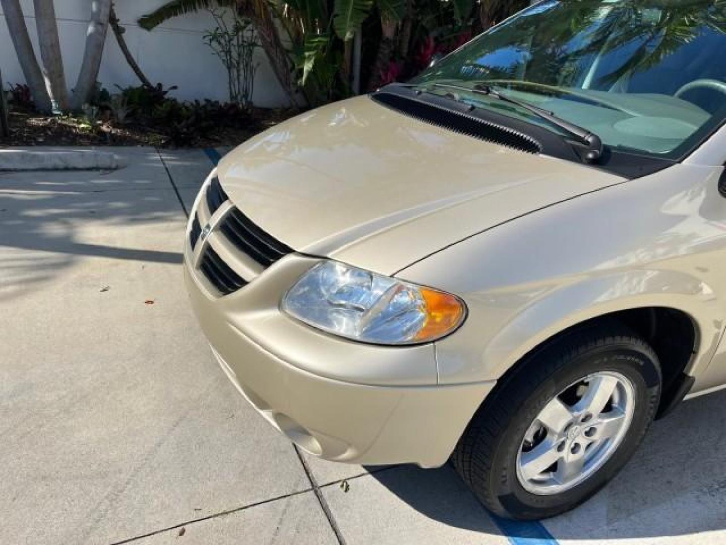 2005 Linen Gold Metallic Pearl /Medium Slate Gray Dodge Caravan SXT LOW MILES 60,664 (2D4GP44L95R) with an 3.8L SMPI V6 Engine engine, Automatic transmission, located at 4701 North Dixie Hwy, Pompano Beach, FL, 33064, (954) 422-2889, 26.240938, -80.123474 - 2005 DODGE GRAND CARAVAN SXT ROAD READY 3.8L V6 VIN: 2D4GP44L95R464538 LOW MILES 60,664 VAN NO ACCIDENTS NO RECALLS 3.8L V6 F FLORIDA OWNER GASOLINE 12 SERVICE RECORDS POWER SLIDING DOORS FRONT WHEEL DRIVE DUAL ZONE AC POWER SEATS/MIRRORS Additional Airbags Alloy Wheels Automatic Climate Control Bla - Photo#86