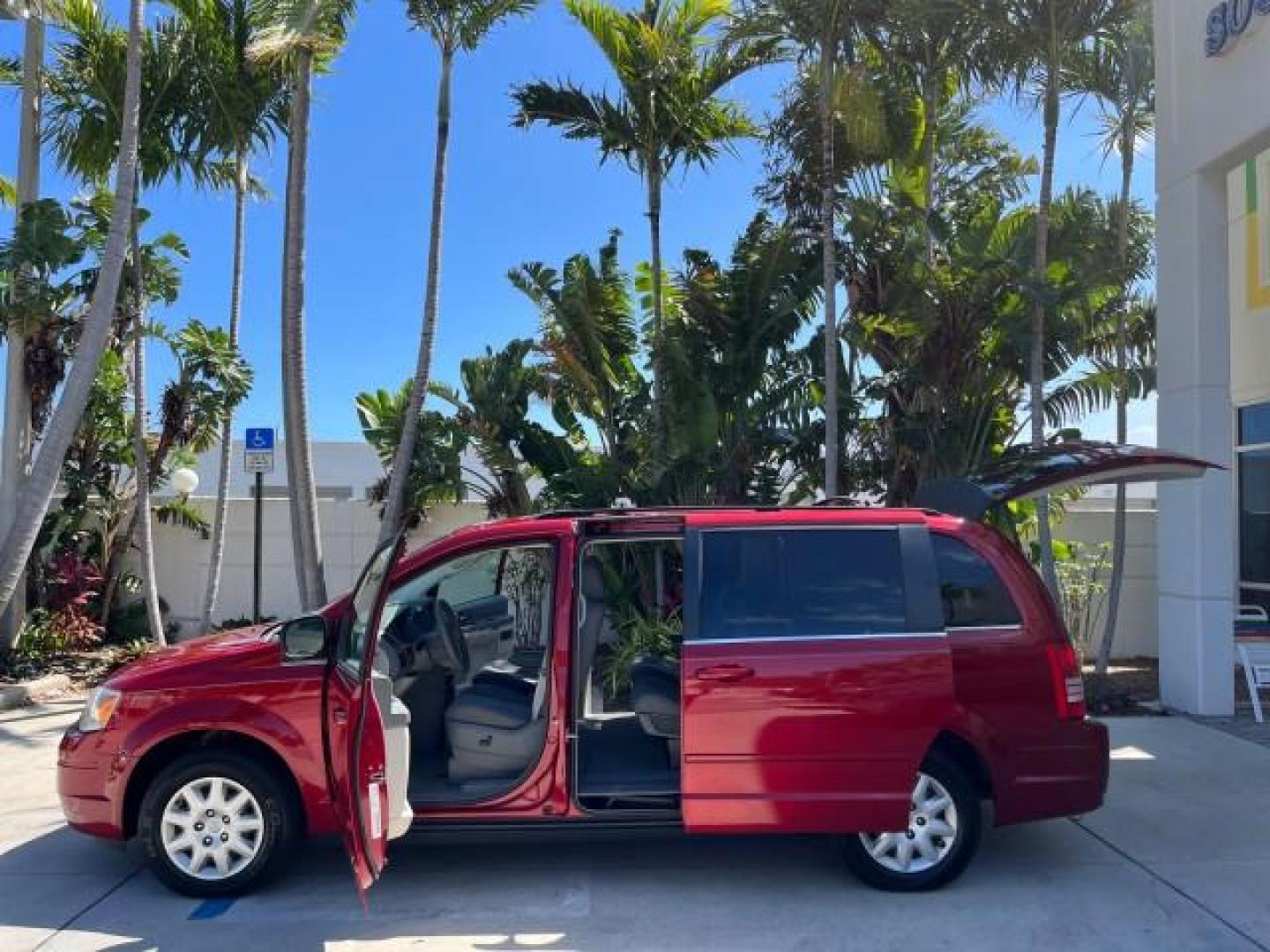 2009 Inferno Red Crystal Pearl /Md Slate Gray/Lt Shale Chrysler Town and Country 1 FL LX LOW MILES 41,724 (2A8HR44E49R) with an 3.3L OHV SMPI V6 Engine engine, Automatic transmission, located at 4701 North Dixie Hwy, Pompano Beach, FL, 33064, (954) 422-2889, 26.240938, -80.123474 - 2009 CHRYSLER TOWN AND COUNTRY LX ROAD READY 3.3L V6 VIN: 2A8HR44E49R573131 LOW MILES 41,724 VAN NO ACCIDENTS 3.3L V6 F OHV 12V POWER SEATS/MIRRORS NO RECALLS GASOLINE POWER LIFTGATE FLORIDA 1 OWNER FRONT WHEEL DRIVE POWER SLIDING DOORS 3 ROW SEATS Anti-Theft System Approach Lights Braking Assist Cr - Photo#8