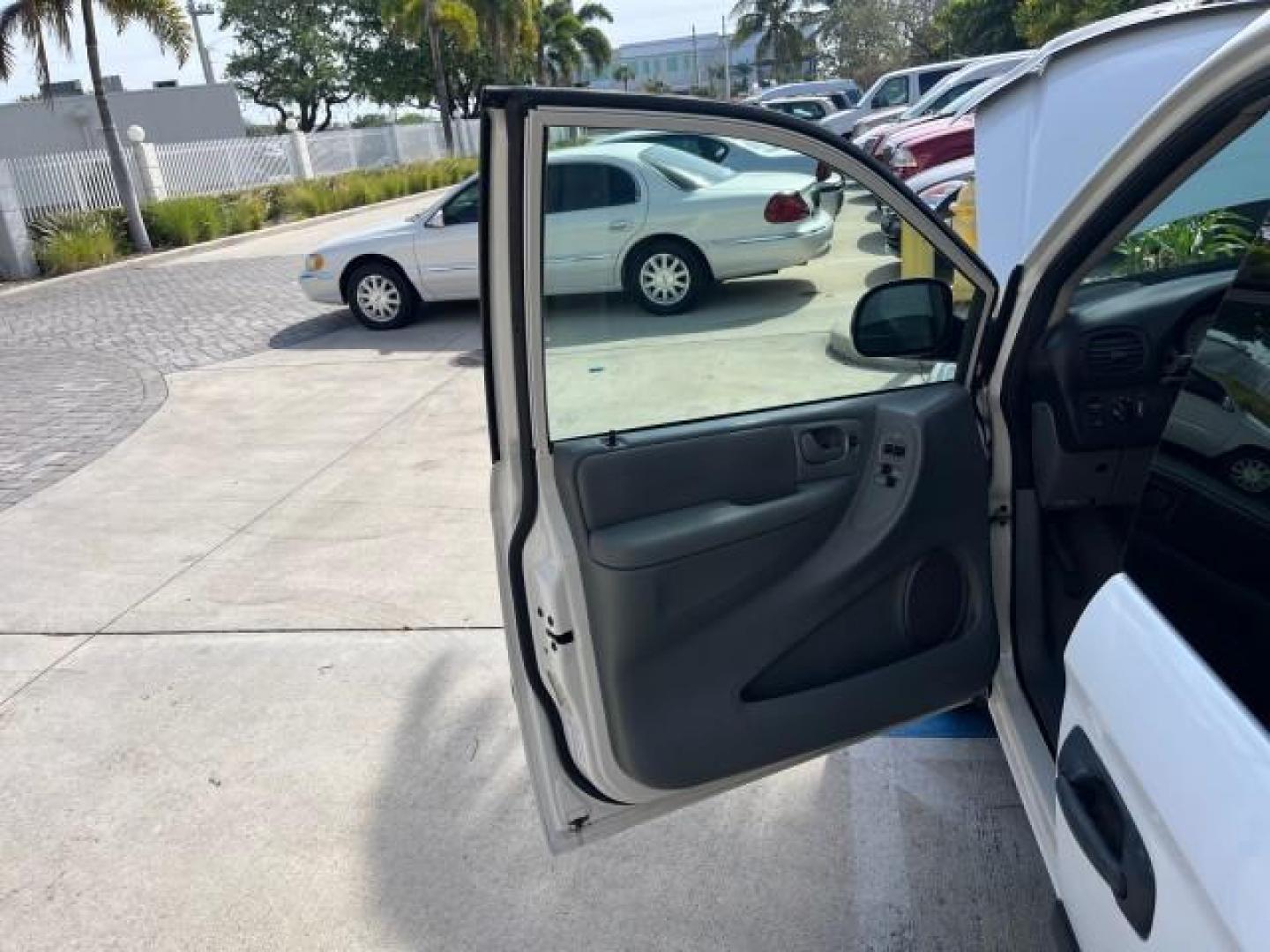 2006 Stone White /Dark Khaki/Lt Gray Stone Dodge Grand Caravan SE LOW MI 64,868 HANDICAP RAMP (1D4GP24R46B) with an 3.3L OHV V6 Engine engine, Automatic transmission, located at 4701 North Dixie Hwy, Pompano Beach, FL, 33064, (954) 422-2889, 26.240938, -80.123474 - 2006 DODGE GRAND CARAVAN SE ROAD READY 3.3L V6 VIN: 1D4GP24R46B616900 NO ACCIDENTS NO RECALLS VAN FLORIDA OWNER 26 MPG 3.3L V6 F OHV POWER WHEELCHAIR RAMP GASOLINE LOW MILES 64,868 FRONT WHEEL DRIVE 19 SERVICE RECORDS POWER MIRRORS/SEATS Additional Airbags Anti-Theft System Cruise Control Electronic - Photo#9