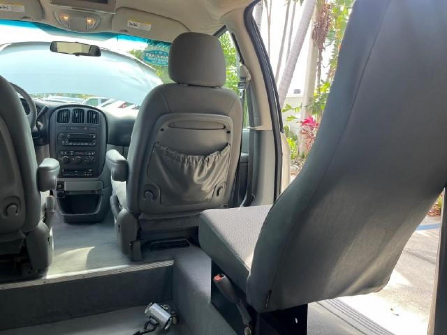 2006 Stone White /Dark Khaki/Lt Gray Stone Dodge Grand Caravan SE LOW MI 64,868 HANDICAP RAMP (1D4GP24R46B) with an 3.3L OHV V6 Engine engine, Automatic transmission, located at 4701 North Dixie Hwy, Pompano Beach, FL, 33064, (954) 422-2889, 26.240938, -80.123474 - 2006 DODGE GRAND CARAVAN SE ROAD READY 3.3L V6 VIN: 1D4GP24R46B616900 NO ACCIDENTS NO RECALLS VAN FLORIDA OWNER 26 MPG 3.3L V6 F OHV POWER WHEELCHAIR RAMP GASOLINE LOW MILES 64,868 FRONT WHEEL DRIVE 19 SERVICE RECORDS POWER MIRRORS/SEATS Additional Airbags Anti-Theft System Cruise Control Electronic - Photo#38