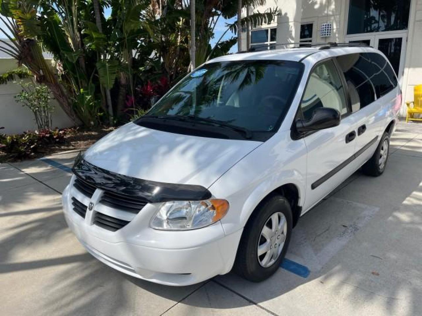 2006 Stone White /Dark Khaki/Lt Gray Stone Dodge Grand Caravan SE LOW MI 64,868 HANDICAP RAMP (1D4GP24R46B) with an 3.3L OHV V6 Engine engine, Automatic transmission, located at 4701 North Dixie Hwy, Pompano Beach, FL, 33064, (954) 422-2889, 26.240938, -80.123474 - 2006 DODGE GRAND CARAVAN SE ROAD READY 3.3L V6 VIN: 1D4GP24R46B616900 NO ACCIDENTS NO RECALLS VAN FLORIDA OWNER 26 MPG 3.3L V6 F OHV POWER WHEELCHAIR RAMP GASOLINE LOW MILES 64,868 FRONT WHEEL DRIVE 19 SERVICE RECORDS POWER MIRRORS/SEATS Additional Airbags Anti-Theft System Cruise Control Electronic - Photo#80