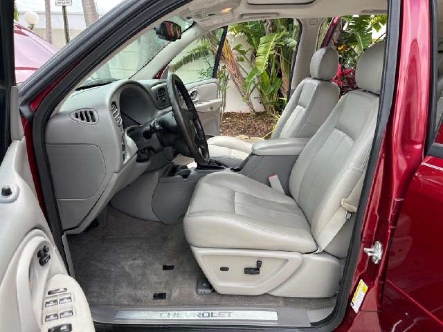 2008 Red Jewel Tintcoat /Light gray/dark gray Chevrolet TrailBlazer LT w/2LT LOW MILES 29,387 (1GNDS13S982) with an 4.2L Vortec 1000 I6 SFI Engine engine, Automatic transmission, located at 4701 North Dixie Hwy, Pompano Beach, FL, 33064, (954) 422-2889, 26.240938, -80.123474 - 2008 CHEVROLET TRAILBLAZER LS FLEET2 ROAD READY 4.2L I6 VIN: 1GNDS13S982251928 NO ACCIDENTS 4 DOOR WAGON/SPORT UTILITY SUNROOF NO RECALLS 4.2L I6 F VERY CLEAN FLORIDA OWNER GASOLINE DUAL ZONE AC LOW MILES 29,387 REAR WHEEL DRIVE 12 SERVICE RECORDS POWER LEATHER SEATS 4X2 Anti-Theft System Black Roof - Photo#10