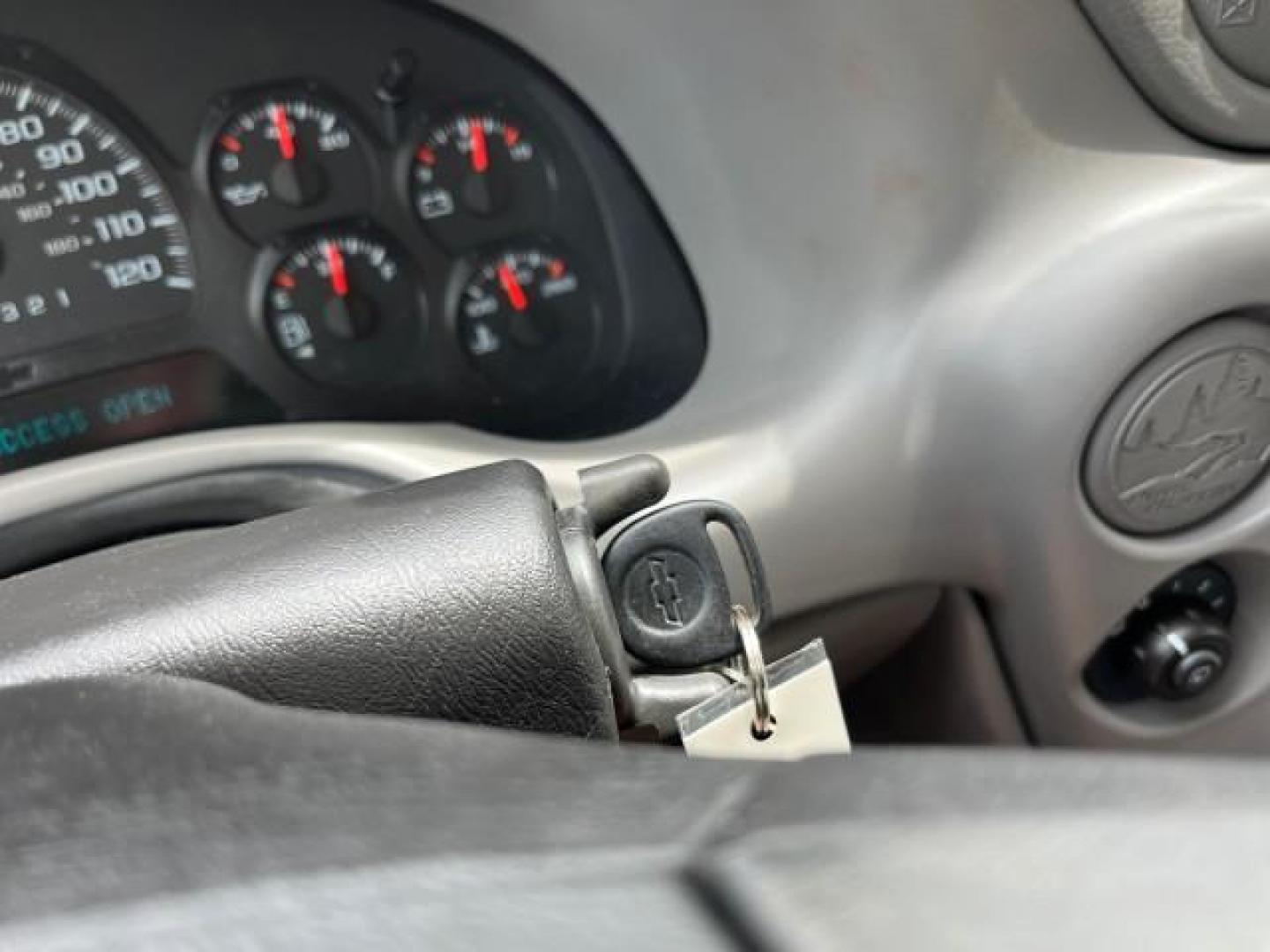 2008 Red Jewel Tintcoat /Light gray/dark gray Chevrolet TrailBlazer LT w/2LT LOW MILES 29,387 (1GNDS13S982) with an 4.2L Vortec 1000 I6 SFI Engine engine, Automatic transmission, located at 4701 North Dixie Hwy, Pompano Beach, FL, 33064, (954) 422-2889, 26.240938, -80.123474 - 2008 CHEVROLET TRAILBLAZER LS FLEET2 ROAD READY 4.2L I6 VIN: 1GNDS13S982251928 NO ACCIDENTS 4 DOOR WAGON/SPORT UTILITY SUNROOF NO RECALLS 4.2L I6 F VERY CLEAN FLORIDA OWNER GASOLINE DUAL ZONE AC LOW MILES 29,387 REAR WHEEL DRIVE 12 SERVICE RECORDS POWER LEATHER SEATS 4X2 Anti-Theft System Black Roof - Photo#54