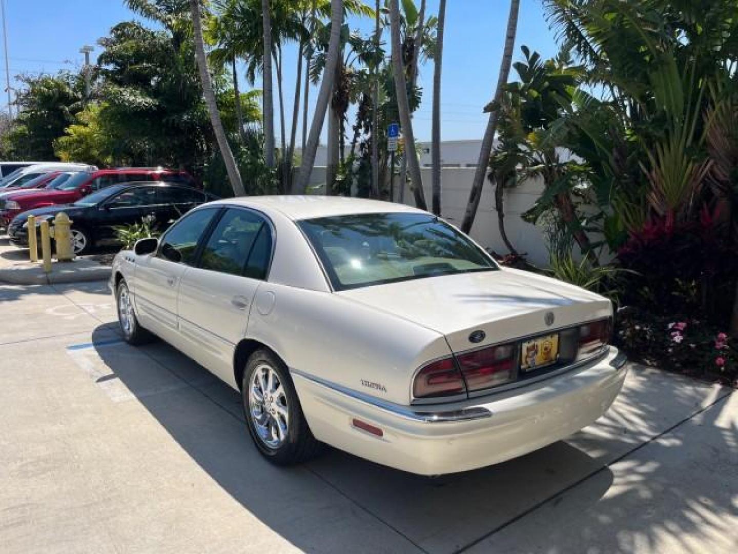 2004 White Diamond /Light Cashmere Buick Park Avenue Ultra LOW MILES 65,064 (1G4CU541544) with an 3.8L 3800 V6 SFI Supercharged Engine engine, Automatic transmission, located at 4701 North Dixie Hwy, Pompano Beach, FL, 33064, (954) 422-2889, 26.240938, -80.123474 - 2004 BUICK PARK AVENUE ULTRA NEW $42,890 ROAD READY VIN: 1G4CU541544134000 BACK UP SENSORS NO ACCIDENTS NO RECALLS SEDAN 4 DR SUPERCHAEGED LOW MILES 65,064 3.8L V6 3.8L V6 F HEADS UP DISPLAY FLORIDA OWNER 28 MPG GASOLINE HEATED SEATS/MIRRORS 35 SERVICE RECORDS FRONT WHEEL DRIVE POWER LEATHER SEATS D - Photo#5