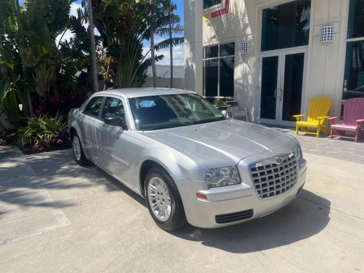 2006 Bright Silver Metallic /Slate/Graystone Chrysler 300 SEDAN LOW MILES 38,821 (2C3KA43R56H) with an 2.7L DOHC MPI 24-Valve V6 Engine engine, Automatic transmission, located at 4701 North Dixie Hwy, Pompano Beach, FL, 33064, (954) 422-2889, 26.240938, -80.123474 - OUR WEBPAGE FLORIDACARS1.COM HAS OVER 100 PHOTOS AND FREE CARFAX LINK 2006 CHRYSLER 300 ROAD READY 2.7L V6 VIN: 2C3KA43R56H157684 LOW MILES 38,821 SEDAN 4 DR NO RECALLS 28 MPG 2.7L V6 F DOHC 24V POWER SEATS/MIRRORS GASOLINE 17 SERVICE RECORDS REAR WHEEL DRIVE VERY CLEAN Anti-Theft System Approach Li - Photo#1