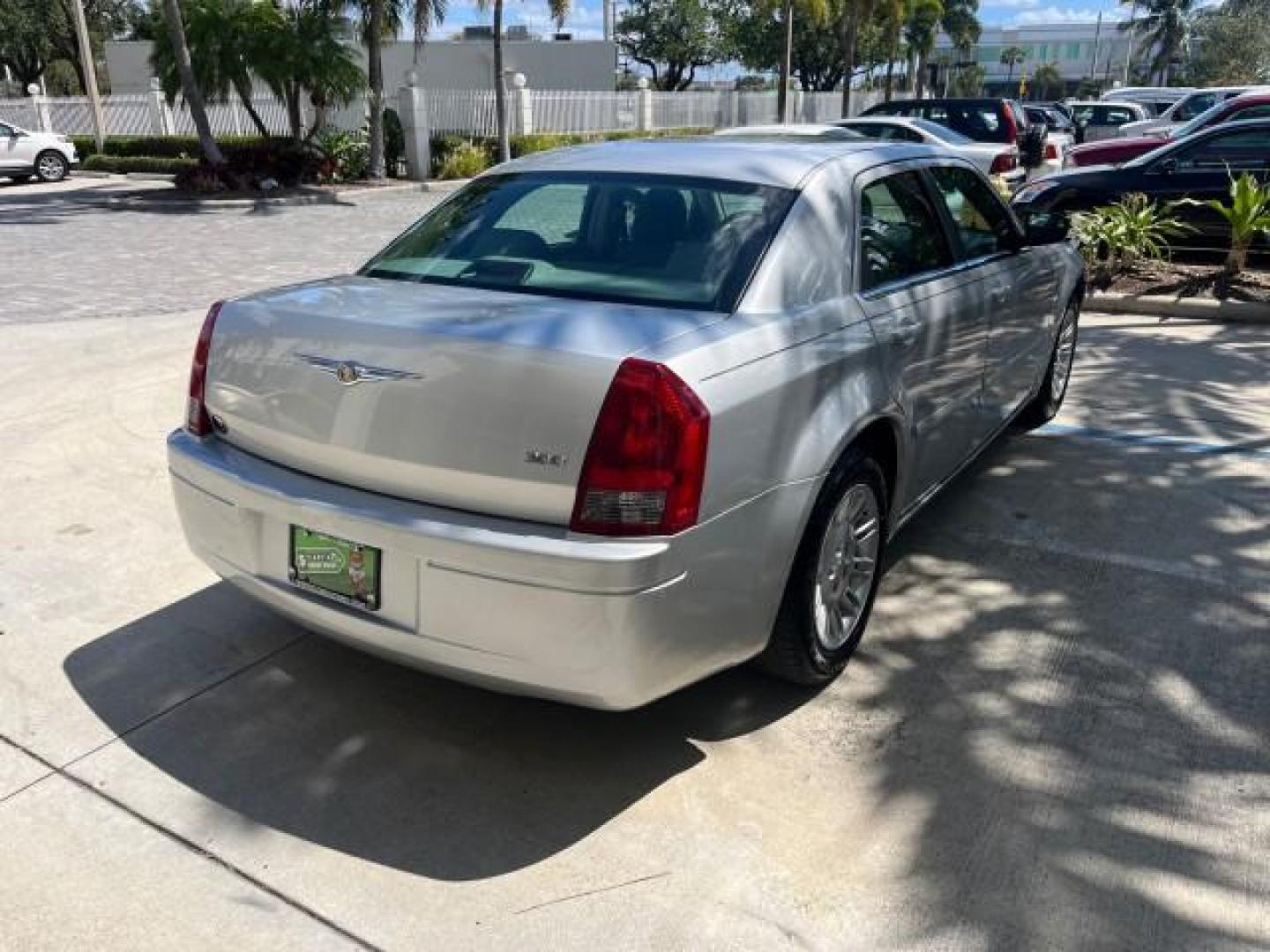 2006 Bright Silver Metallic /Slate/Graystone Chrysler 300 SEDAN LOW MILES 38,821 (2C3KA43R56H) with an 2.7L DOHC MPI 24-Valve V6 Engine engine, Automatic transmission, located at 4701 North Dixie Hwy, Pompano Beach, FL, 33064, (954) 422-2889, 26.240938, -80.123474 - OUR WEBPAGE FLORIDACARS1.COM HAS OVER 100 PHOTOS AND FREE CARFAX LINK 2006 CHRYSLER 300 ROAD READY 2.7L V6 VIN: 2C3KA43R56H157684 LOW MILES 38,821 SEDAN 4 DR NO RECALLS 28 MPG 2.7L V6 F DOHC 24V POWER SEATS/MIRRORS GASOLINE 17 SERVICE RECORDS REAR WHEEL DRIVE VERY CLEAN Anti-Theft System Approach Li - Photo#7