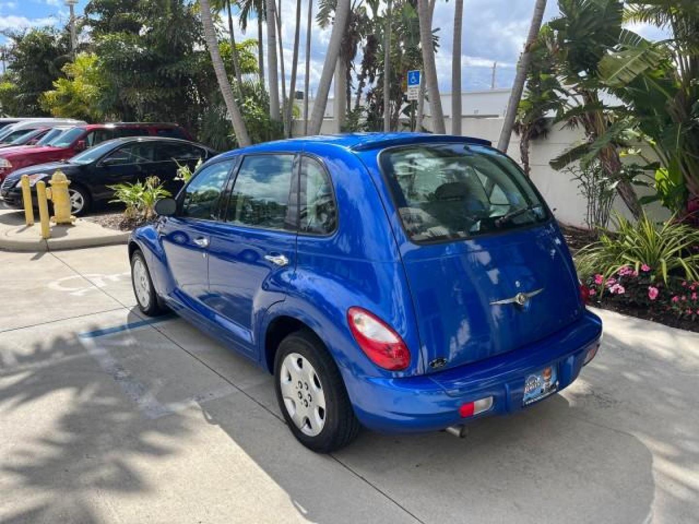 2006 Electric Blue Pearl /Pastel Slate Gray Chrysler PT Cruiser 1 FL LOW MILES 50,556 (3A4FY48B06T) with an 2.4L DOHC SMPI 16-Valve I4 Engine engine, Automatic transmission, located at 4701 North Dixie Hwy, Pompano Beach, FL, 33064, (954) 422-2889, 26.240938, -80.123474 - OUR WEBPAGE FLORIDACARS1.COM HAS OVER 100 PHOTOS AND FREE CARFAX LINK 2006 CHRYSLER PT CRUISER ROAD READY 2.4L I4 VIN: 3A4FY48B06T339444 NO RECALLS 29 MPG VAN 1 OWNER FLORIDA 2.4L I4 F DOHC 16V LOW MILES 50,556 GASOLINE 12 SERVICE RECORDS FRONT WHEEL DRIVE Additional Airbags Anti-Theft System FWD Fr - Photo#5