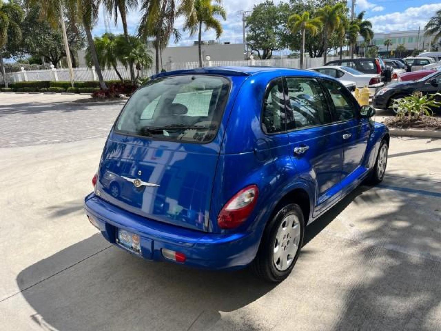 2006 Electric Blue Pearl /Pastel Slate Gray Chrysler PT Cruiser 1 FL LOW MILES 50,556 (3A4FY48B06T) with an 2.4L DOHC SMPI 16-Valve I4 Engine engine, Automatic transmission, located at 4701 North Dixie Hwy, Pompano Beach, FL, 33064, (954) 422-2889, 26.240938, -80.123474 - OUR WEBPAGE FLORIDACARS1.COM HAS OVER 100 PHOTOS AND FREE CARFAX LINK 2006 CHRYSLER PT CRUISER ROAD READY 2.4L I4 VIN: 3A4FY48B06T339444 NO RECALLS 29 MPG VAN 1 OWNER FLORIDA 2.4L I4 F DOHC 16V LOW MILES 50,556 GASOLINE 12 SERVICE RECORDS FRONT WHEEL DRIVE Additional Airbags Anti-Theft System FWD Fr - Photo#7