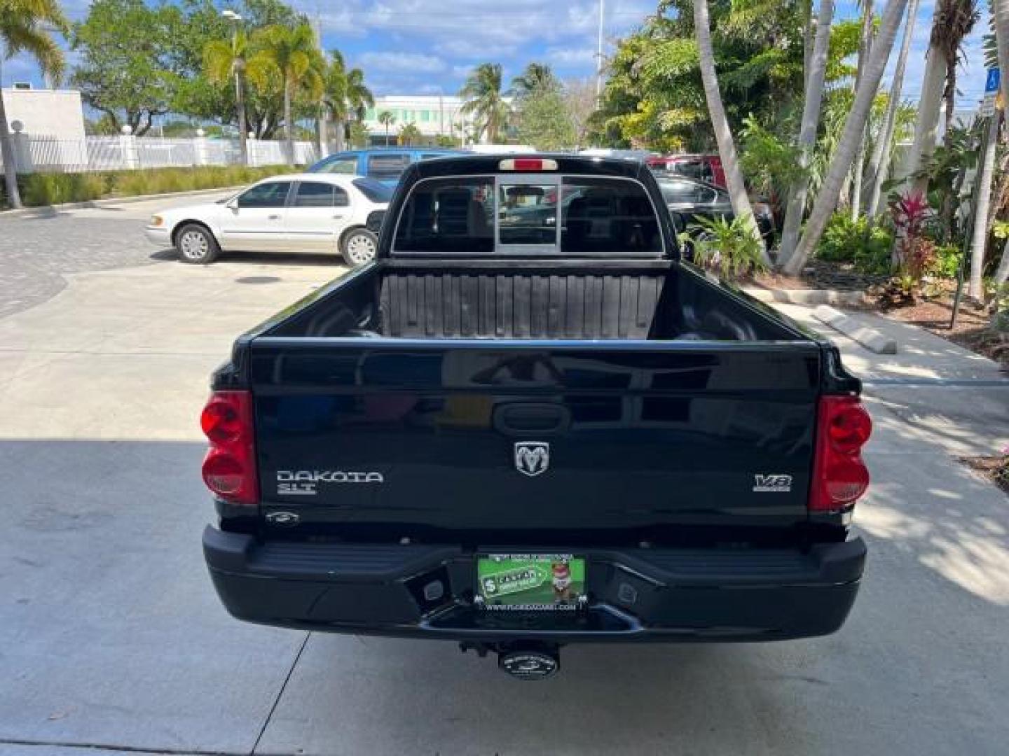 2005 Black /Khaki Dodge Dakota SLT LOW MILES 59,997 4 DR (1D7HE42N35S) with an 4.7L V8 Magnum Engine engine, Automatic transmission, located at 4701 North Dixie Hwy, Pompano Beach, FL, 33064, (954) 422-2889, 26.240938, -80.123474 - 2005 DODGE DAKOTA SLT ROAD READY 4.7L V8 VIN: 1D7HE42N35S122373 FLORIDA OWNER CLUB CAB PICKUP LOW MILES 59,997 4.7L V8 F NO ACCIDENTS GASOLINE 12 SERVICE RECORDS REAR WHEEL DRIVE 6.6FT BED POWER SEATS 6.6' Bed Length Alloy Wheels Automatic Climate Control Cruise Control Fog Lights RWD THIS IS ONE OF - Photo#77