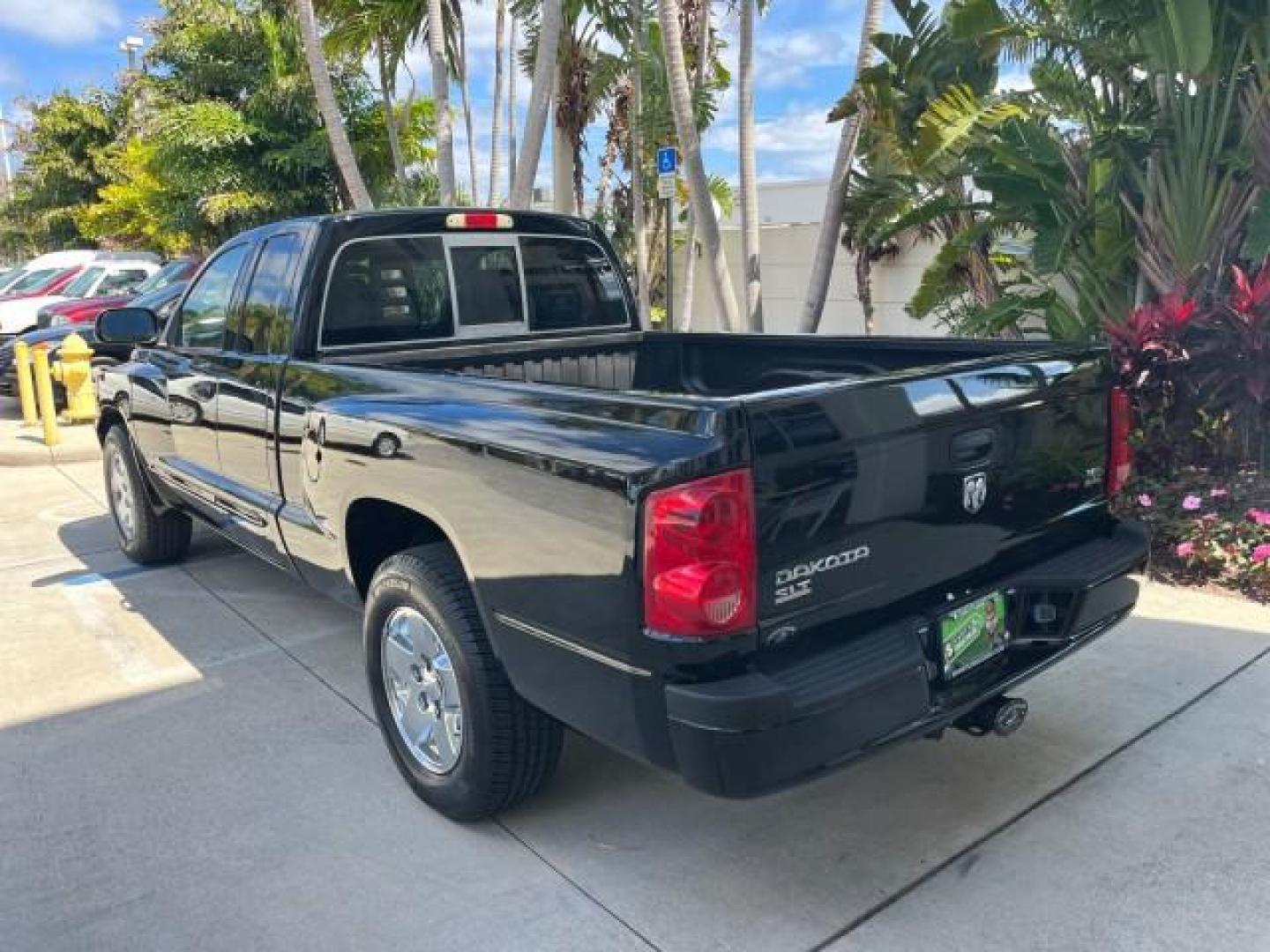 2005 Black /Khaki Dodge Dakota SLT LOW MILES 59,997 4 DR (1D7HE42N35S) with an 4.7L V8 Magnum Engine engine, Automatic transmission, located at 4701 North Dixie Hwy, Pompano Beach, FL, 33064, (954) 422-2889, 26.240938, -80.123474 - 2005 DODGE DAKOTA SLT ROAD READY 4.7L V8 VIN: 1D7HE42N35S122373 FLORIDA OWNER CLUB CAB PICKUP LOW MILES 59,997 4.7L V8 F NO ACCIDENTS GASOLINE 12 SERVICE RECORDS REAR WHEEL DRIVE 6.6FT BED POWER SEATS 6.6' Bed Length Alloy Wheels Automatic Climate Control Cruise Control Fog Lights RWD THIS IS ONE OF - Photo#78