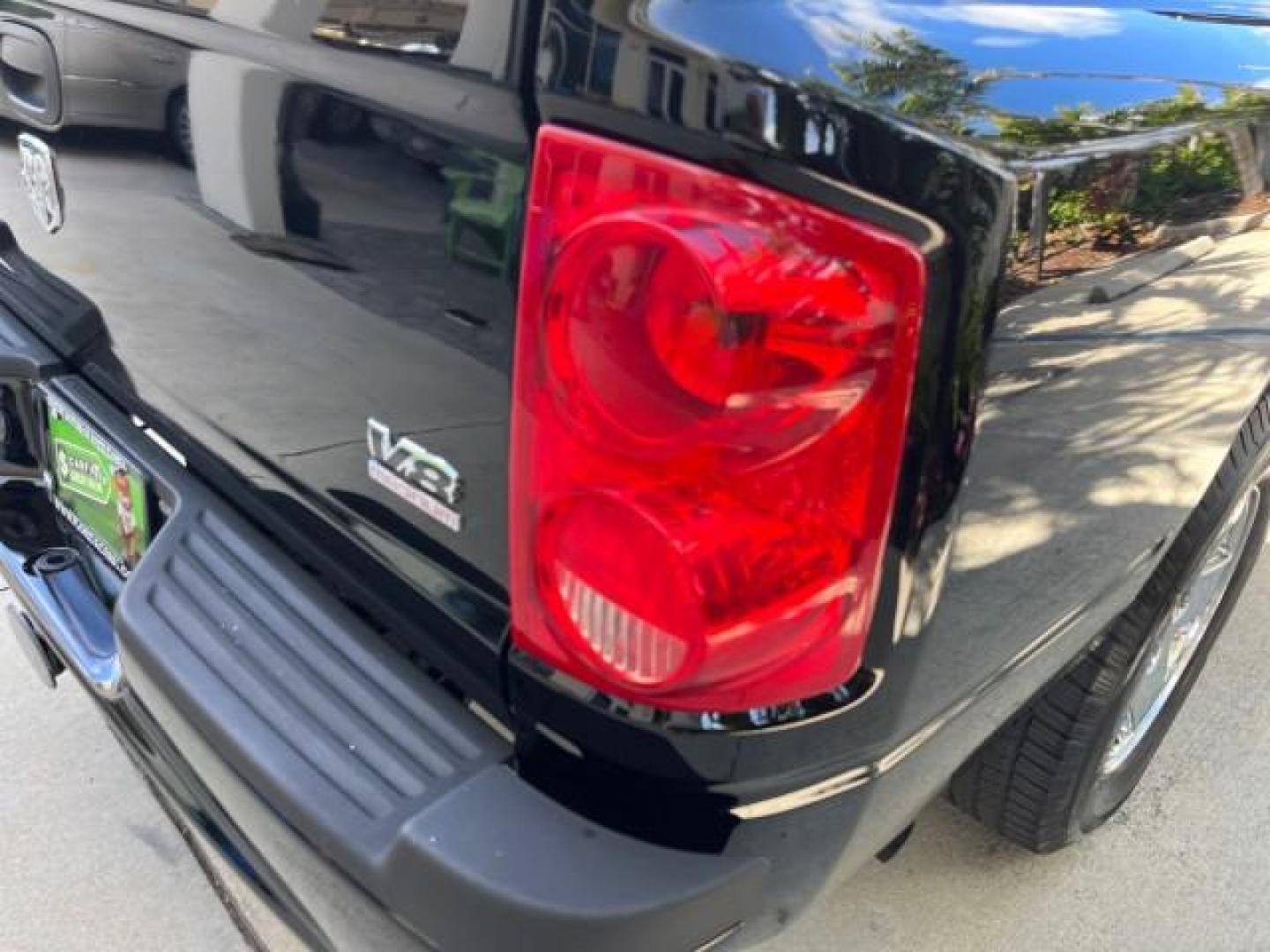 2005 Black /Khaki Dodge Dakota SLT LOW MILES 59,997 4 DR (1D7HE42N35S) with an 4.7L V8 Magnum Engine engine, Automatic transmission, located at 4701 North Dixie Hwy, Pompano Beach, FL, 33064, (954) 422-2889, 26.240938, -80.123474 - 2005 DODGE DAKOTA SLT ROAD READY 4.7L V8 VIN: 1D7HE42N35S122373 FLORIDA OWNER CLUB CAB PICKUP LOW MILES 59,997 4.7L V8 F NO ACCIDENTS GASOLINE 12 SERVICE RECORDS REAR WHEEL DRIVE 6.6FT BED POWER SEATS 6.6' Bed Length Alloy Wheels Automatic Climate Control Cruise Control Fog Lights RWD THIS IS ONE OF - Photo#84