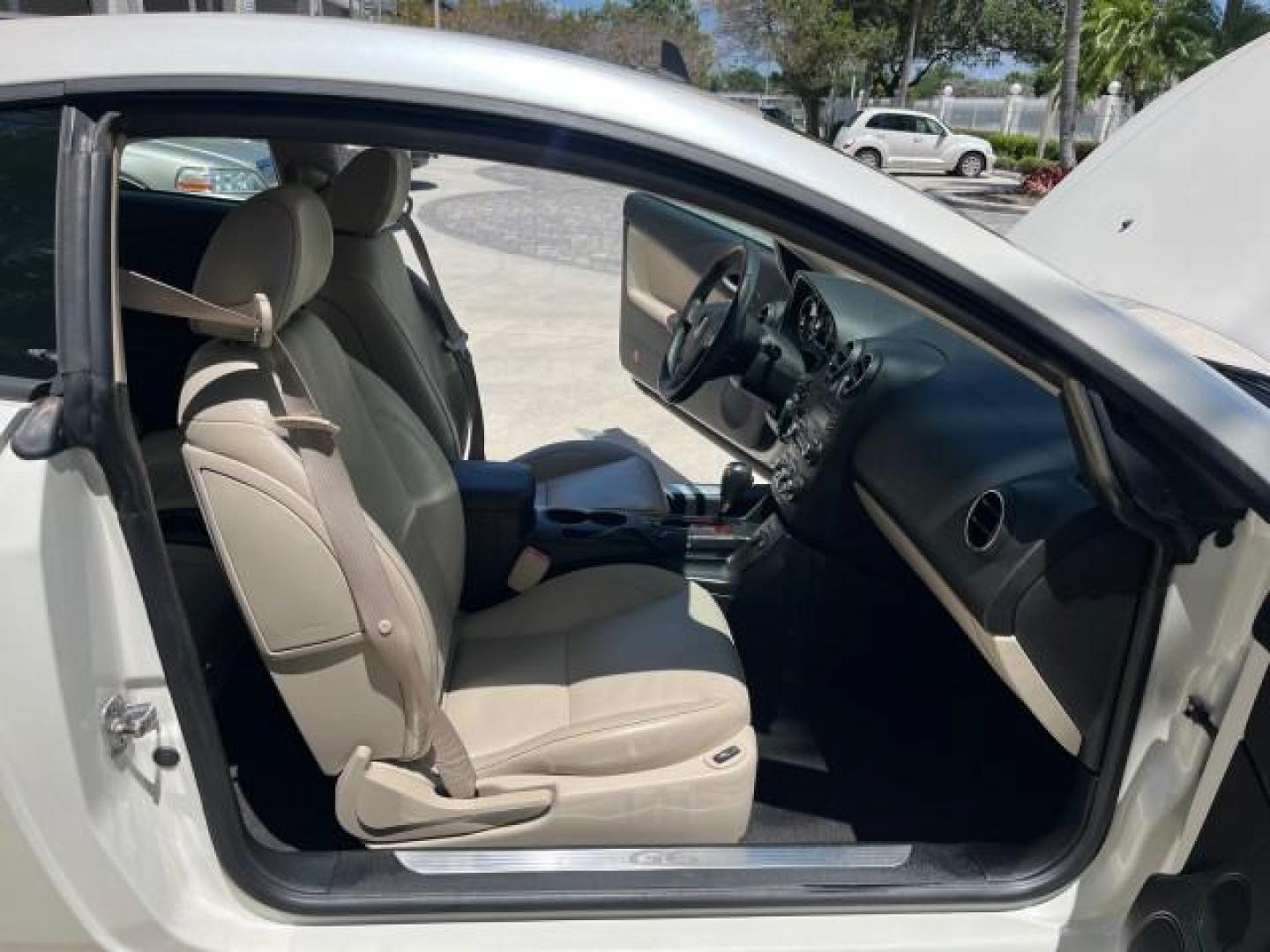 2008 White Diamond Tricoat /Light Taupe Pontiac G6 1 FL GT LOW MILES 32,089 (1G2ZH17N084) with an 3.5L VVT V6 SFI Engine engine, Automatic transmission, located at 4701 North Dixie Hwy, Pompano Beach, FL, 33064, (954) 422-2889, 26.240938, -80.123474 - 2008 PONTIAC G6 GT ROAD READY 3.5L V6 VIN: 1G2ZH17N084233196 NO ACCIDENTS COUPE NO RECALLS 3.5L V6 F 1 OWNER FLORIDA GASOLINE LOW MILES 32,089 FRONT WHEEL DRIVE POWER LEATHER SEATS 10 SERVICE RECORDS Anti-Theft System Chrome Exhaust Tip Connected Car Cruise Control Curtain Airbags Electronic Tractio - Photo#12