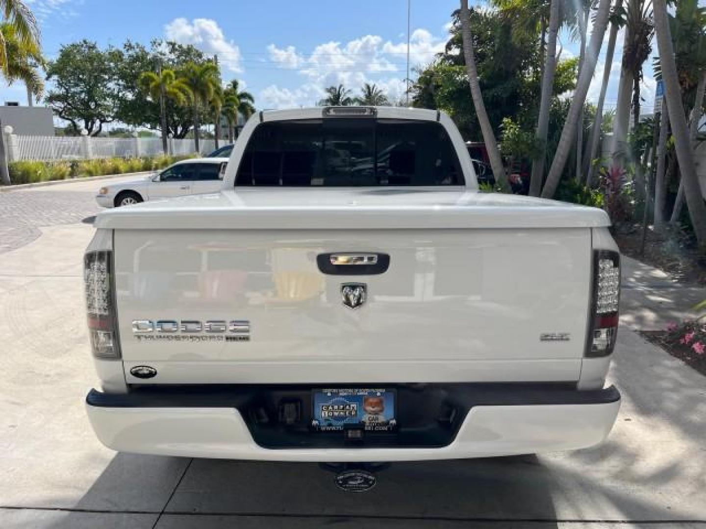 2004 Bright White /Dark Slate Gray Dodge Ram 1500 4 DR SLT V 8 LOW MILES (1D7HA18N44S) with an 4.7L V8 Magnum Engine engine, Automatic transmission, located at 4701 North Dixie Hwy, Pompano Beach, FL, 33064, (954) 422-2889, 26.240938, -80.123474 - OUR WEBPAGE FLORIDACARS1.COM HAS OVER 100 PHOTOS AND FREE CARFAX LINK 2004 DODGE RAM 1500 SLT ROAD READY 4.7L V8 VIN: 1D7HA18N44S753651 1 OWNER FLORIDA 4 DOOR EXTENDED CAB PICKUP LOW MILES 75,330 4.7L V8 F NO ACCIDENTS NO RECALLS GASOLINE POWER SEATS/MIRRORS REAR WHEEL DRIVE 6.4FT BED 18 SERVICE REC - Photo#90