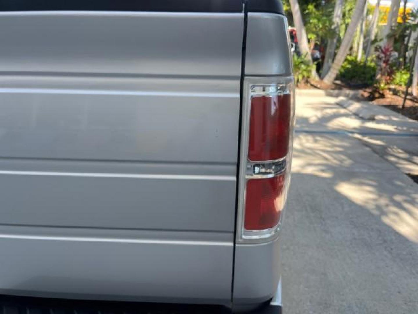 2009 Brilliant Silver Metallic /Stone Ford F-150 1 FL XL LOW MILES 36,855 (1FTRX12W99K) with an 4.6L 3v EFI V8 Engine engine, Automatic transmission, located at 4701 North Dixie Hwy, Pompano Beach, FL, 33064, (954) 422-2889, 26.240938, -80.123474 - 2009 FORD F-150 XL ROAD READY WORK READY VIN: 1FTRX12W99KB43072 NO ACCIDENTS NO RECALLS 4 DOOR EXTENDED CAB PICKUP 1 OWNER FLORIDA 4.6L V8 F SOHC 16V LOW MILES 36,855 4.6L V8 GASOLINE 14 SERVICE RECORDS REAR WHEEL DRIVE VINYL SEATS 6.6 FT BED 4X2 Alloy Wheels Anti-Theft System Curtain Airbags Electr - Photo#77