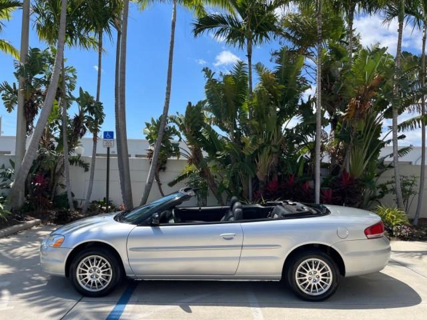 2005 Bright Silver Metallic /Dark Slate Gray Chrysler Sebring Conv Touring LOW MILES 26,922 (1C3EL55R75N) with an 2.7L DOHC SMPI 24-Valve V6 Engine engine, Automatic transmission, located at 4701 North Dixie Hwy, Pompano Beach, FL, 33064, (954) 422-2889, 26.240938, -80.123474 - OUR WEBPAGE FLORIDACARS1.COM HAS OVER 100 PHOTOS AND FREE CARFAX LINK 2005 CHRYSLER SEBRING TOURING ROAD READY 2.7L V6 VIN: 1C3EL55R75N653067 NO ACCIDENTS NO RECALLS CONVERTIBLE FLORIDA OWNER 28 MPG 2.7L V6 F DOHC 24V SUPER LOW MILES 26,922 GASOLINE POWER CONVERTIBLE TOP FRONT WHEEL DRIVE 7 SERVICE - Photo#95